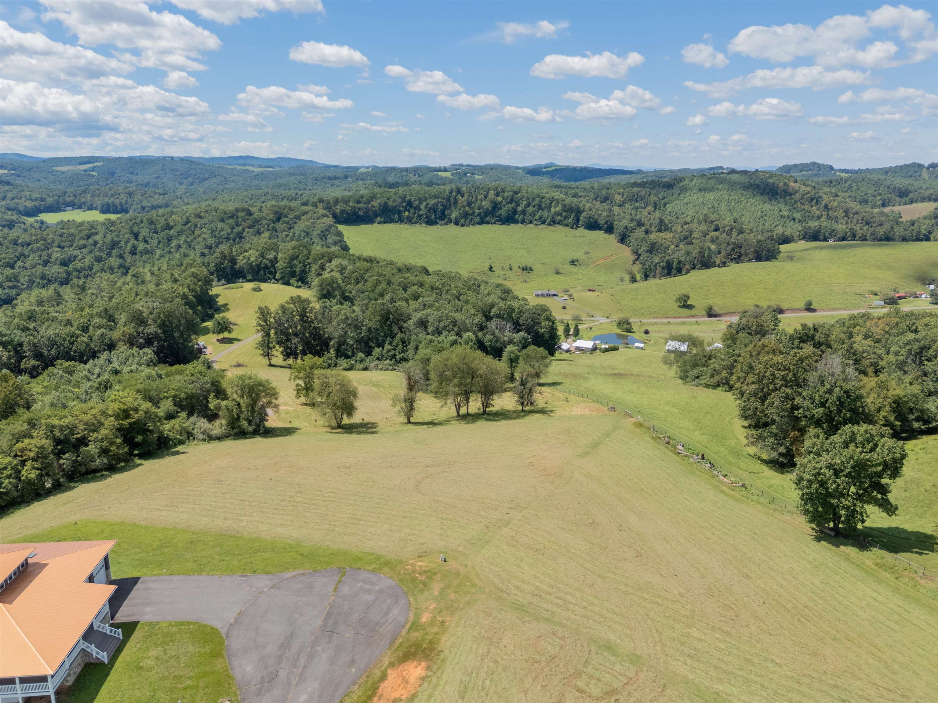 Lot 23 Crown Lane Hillsville VA 24343