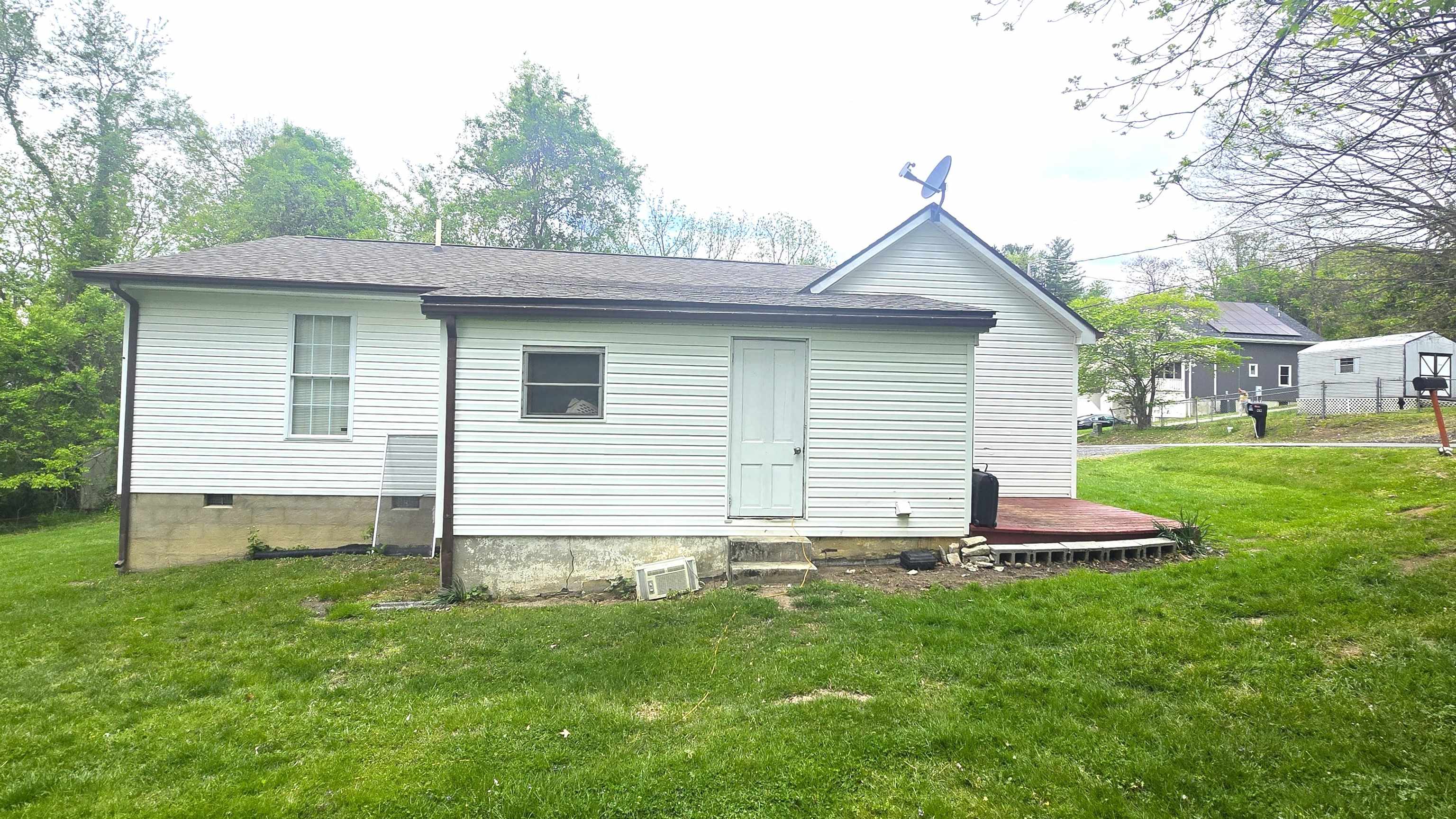 495,500,501,508 Piedmont Street Blacksburg VA 24060