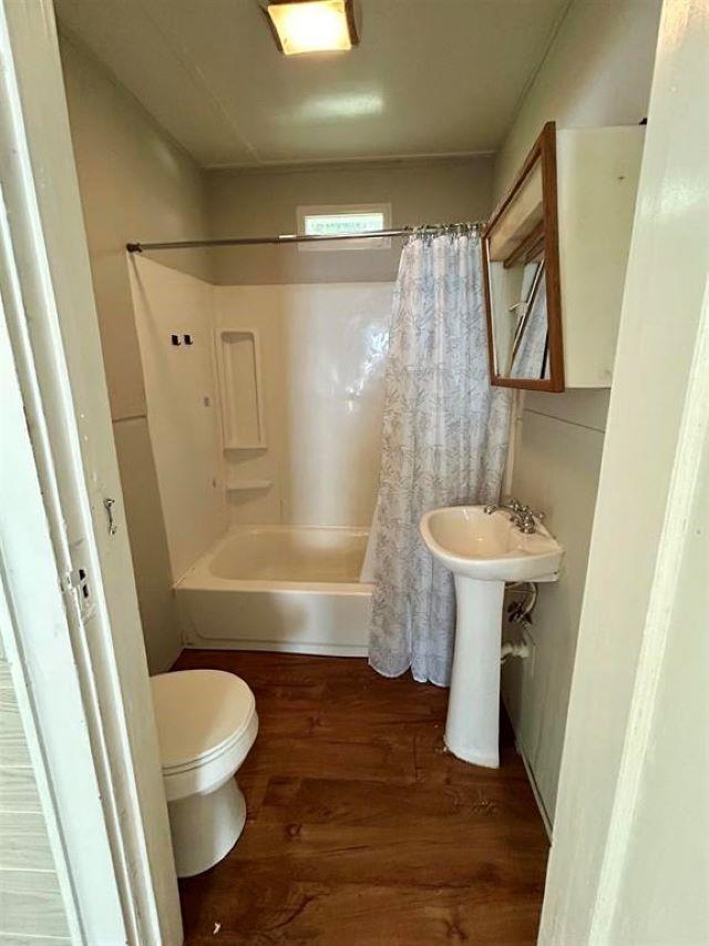 59,204,218,546 Bertha And Bunts Street Pulaski VA 24301