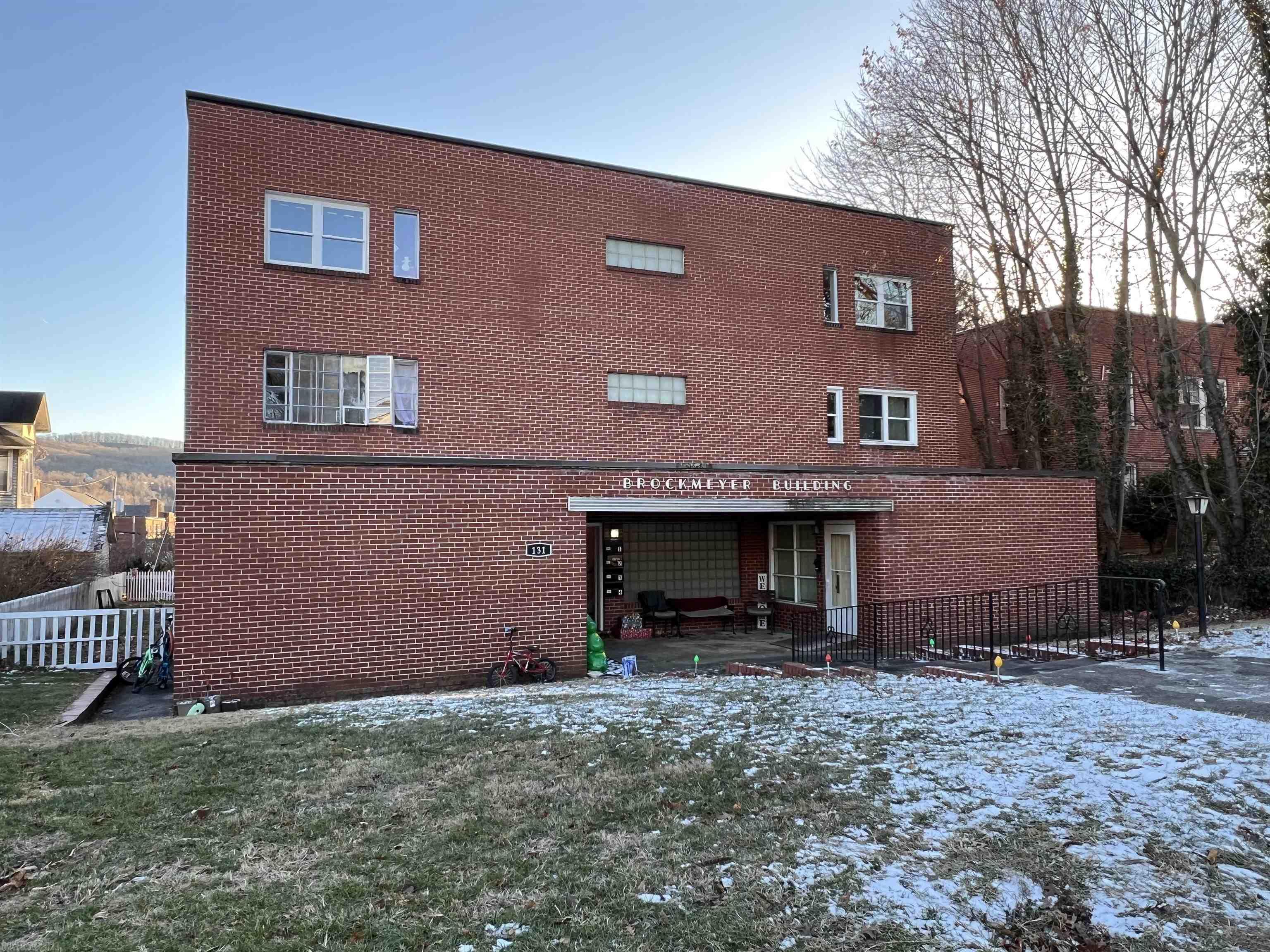 131 5th Street NW Pulaski VA 24301
