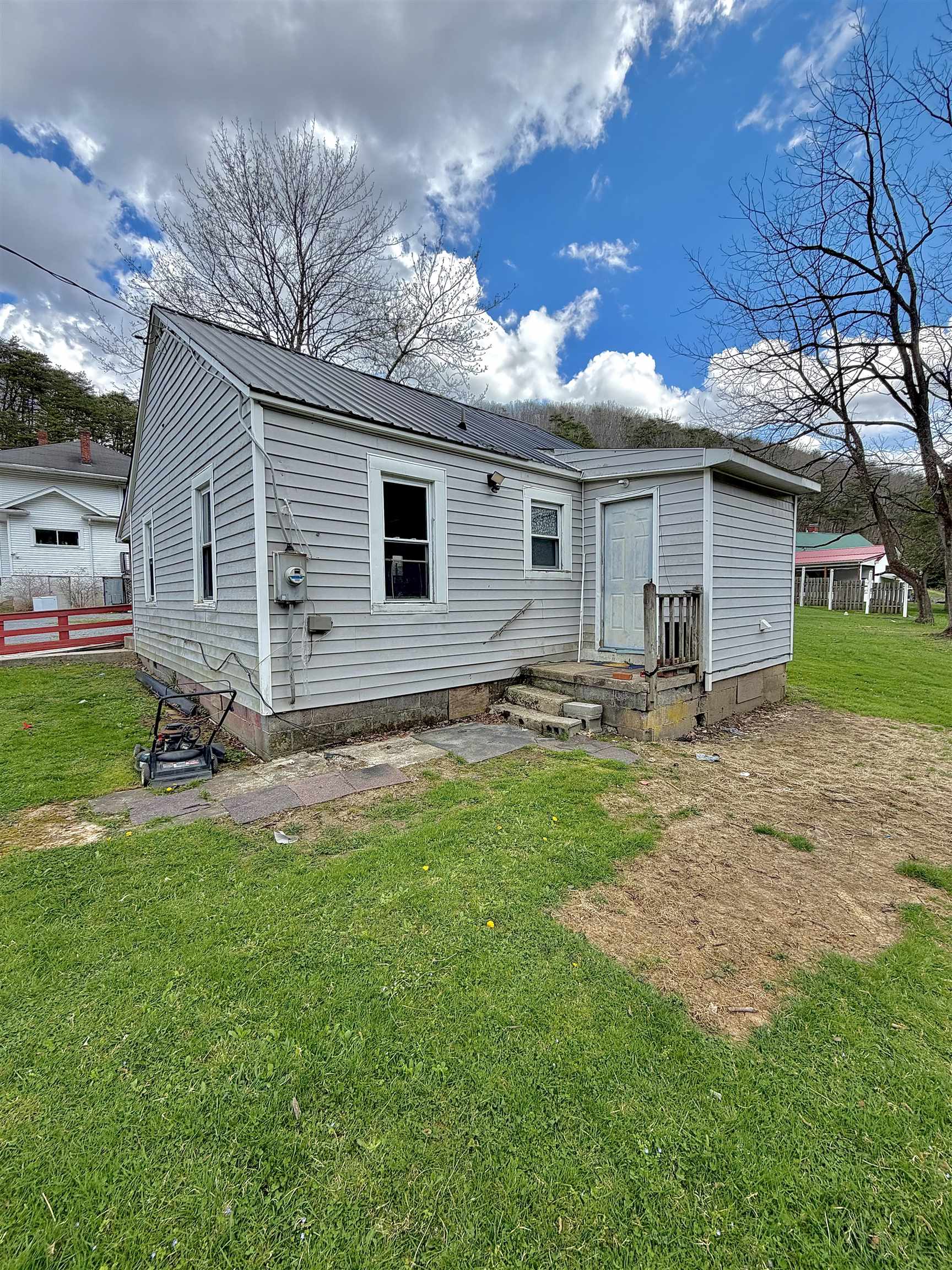 330 S College Avenue Bluefield VA 24605