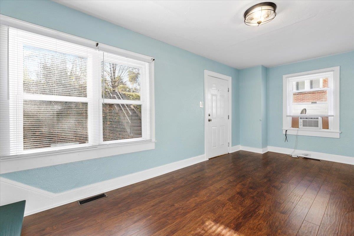 1017-1019 Tyler Avenue Radford VA 24141