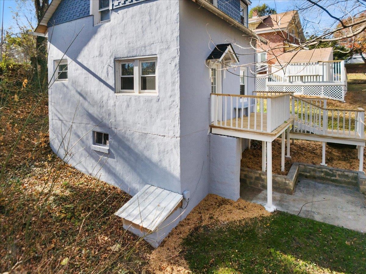 1017-1019 Tyler Avenue Radford VA 24141