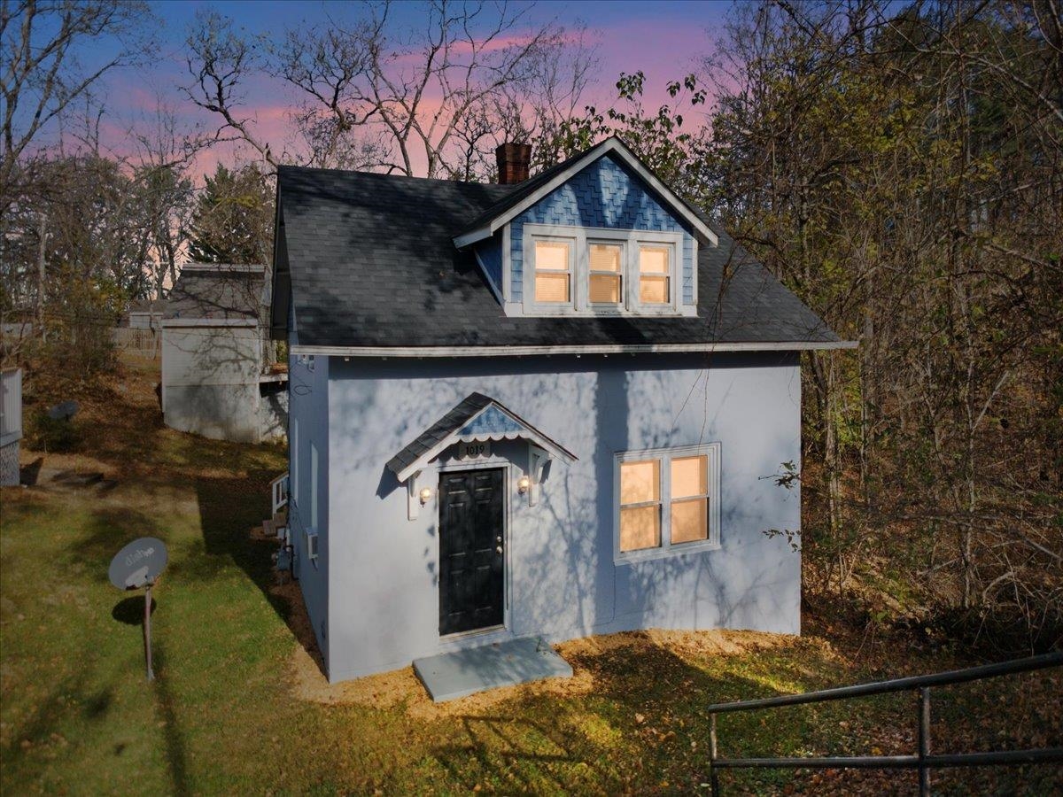 1017-1019 Tyler Avenue Radford VA 24141