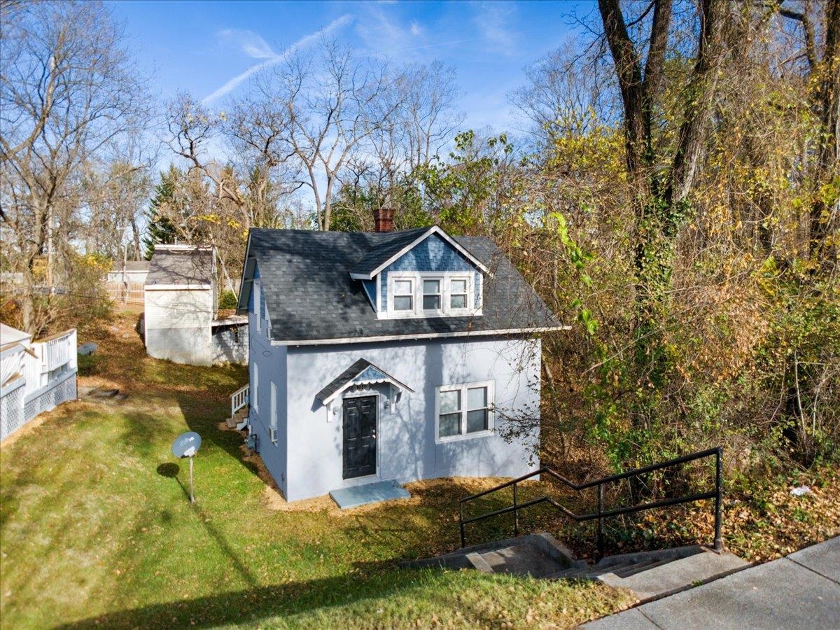 1017-1019 Tyler Avenue Radford VA 24141