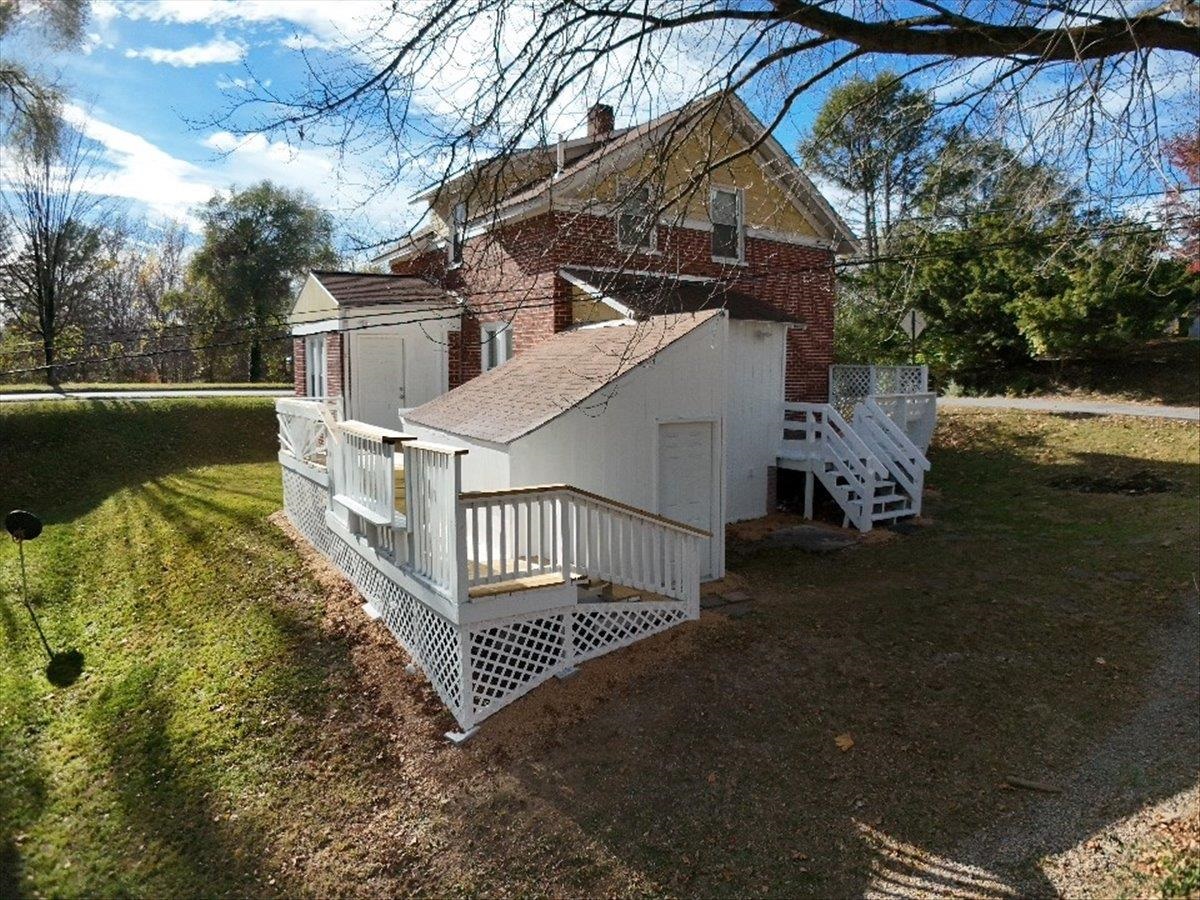 1017-1019 Tyler Avenue Radford VA 24141