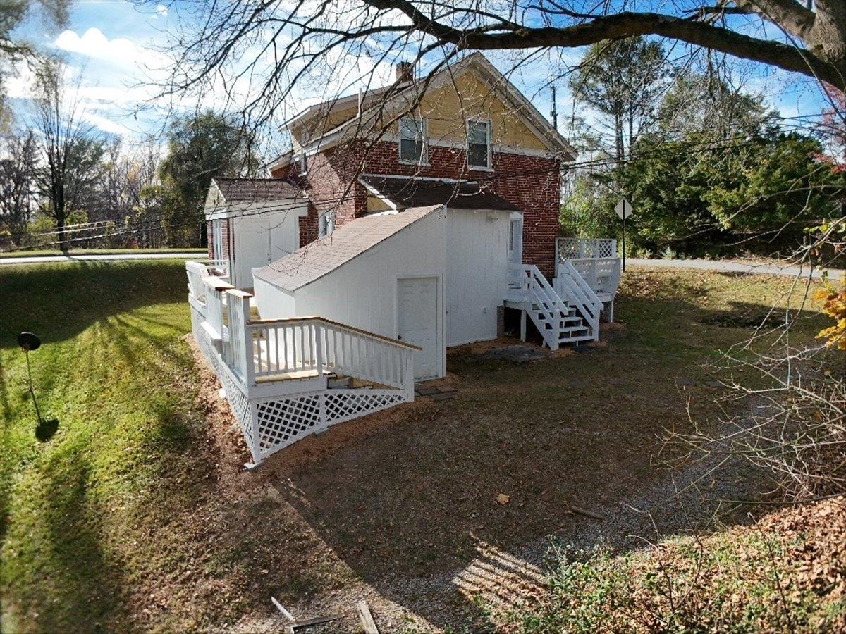 1017-1019 Tyler Avenue Radford VA 24141