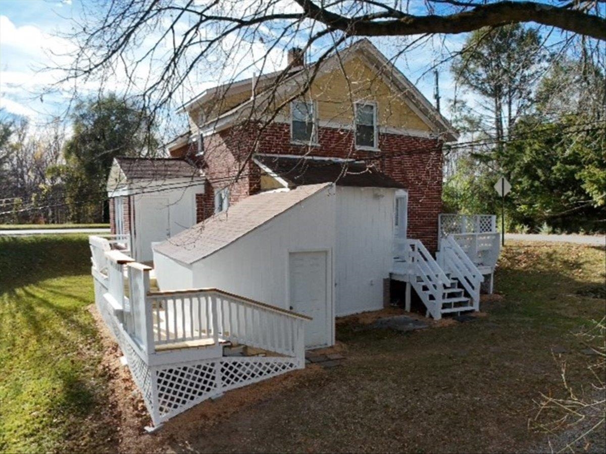 1017-1019 Tyler Avenue Radford VA 24141