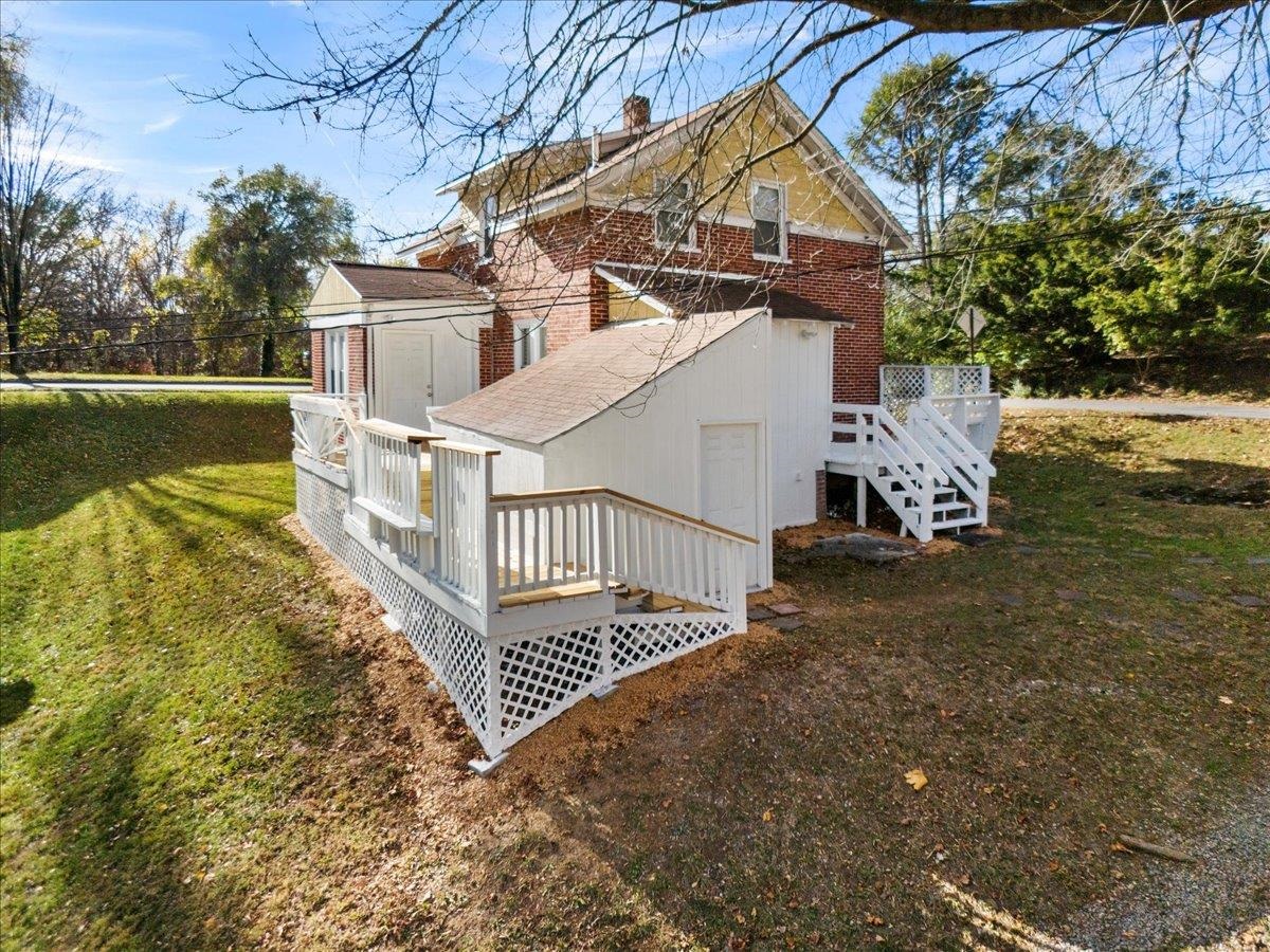 1017-1019 Tyler Avenue Radford VA 24141