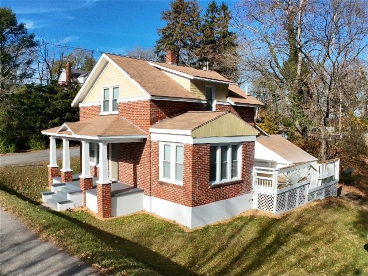 1017-1019 Tyler Avenue Radford VA 24141