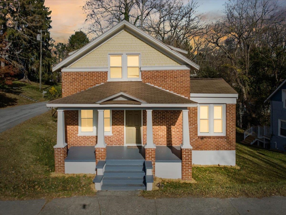 1017-1019 Tyler Avenue Radford VA 24141