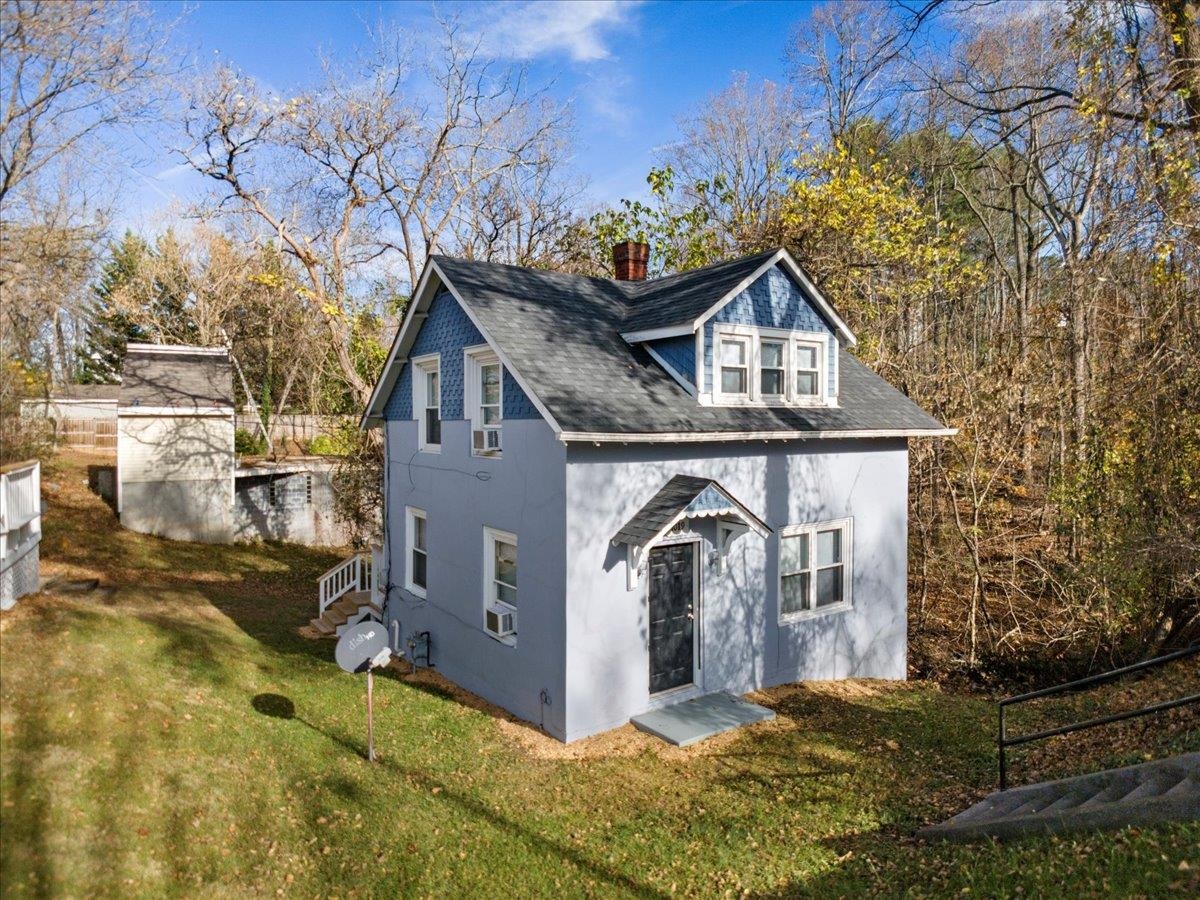 1017-1019 Tyler Avenue Radford VA 24141