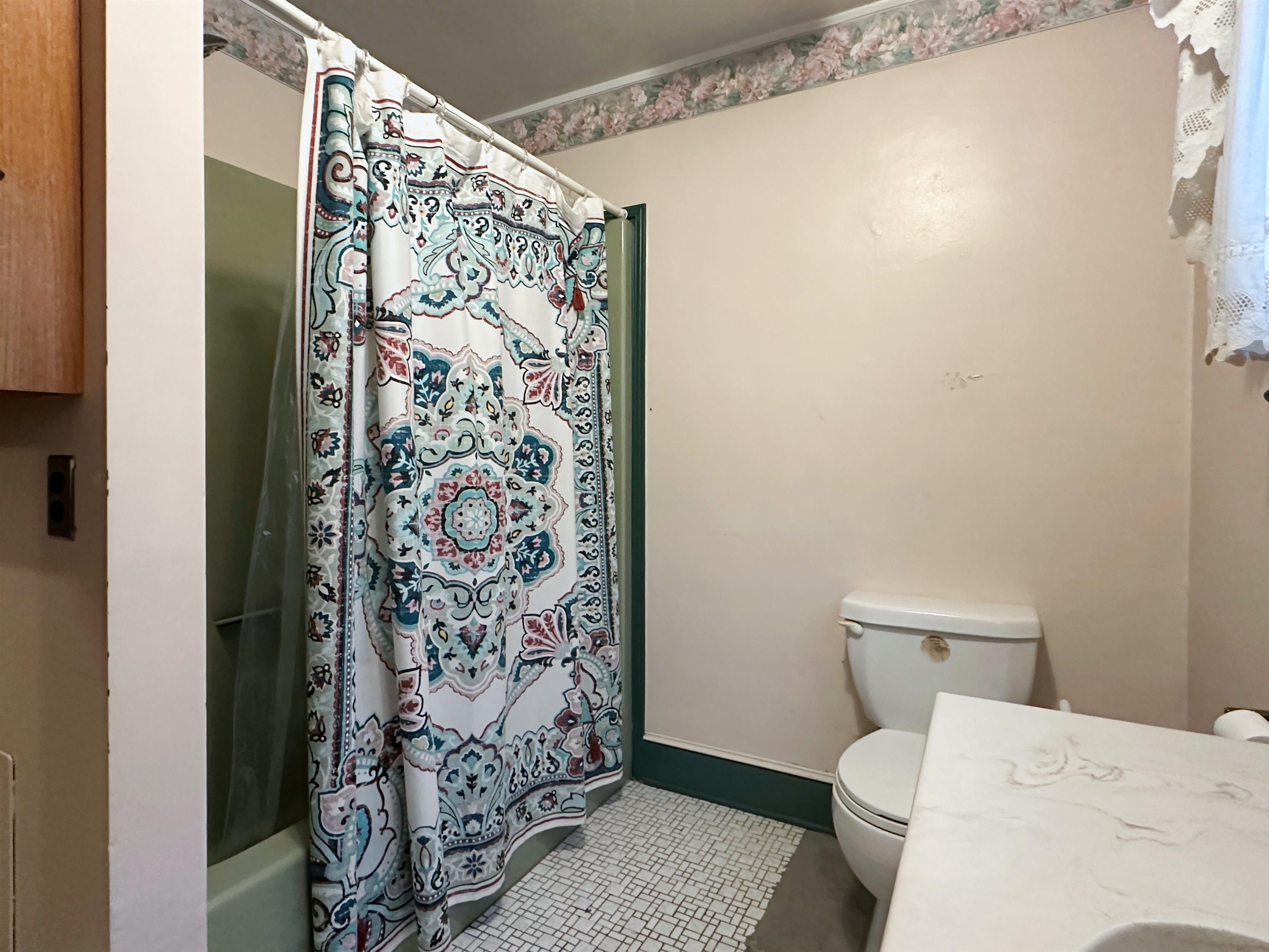 1120 Downey Street Radford VA 24141