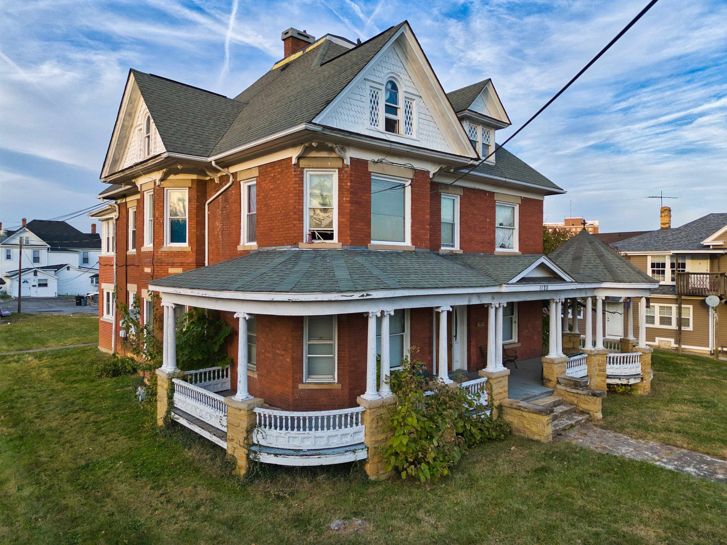 1120 Downey Street Radford VA 24141