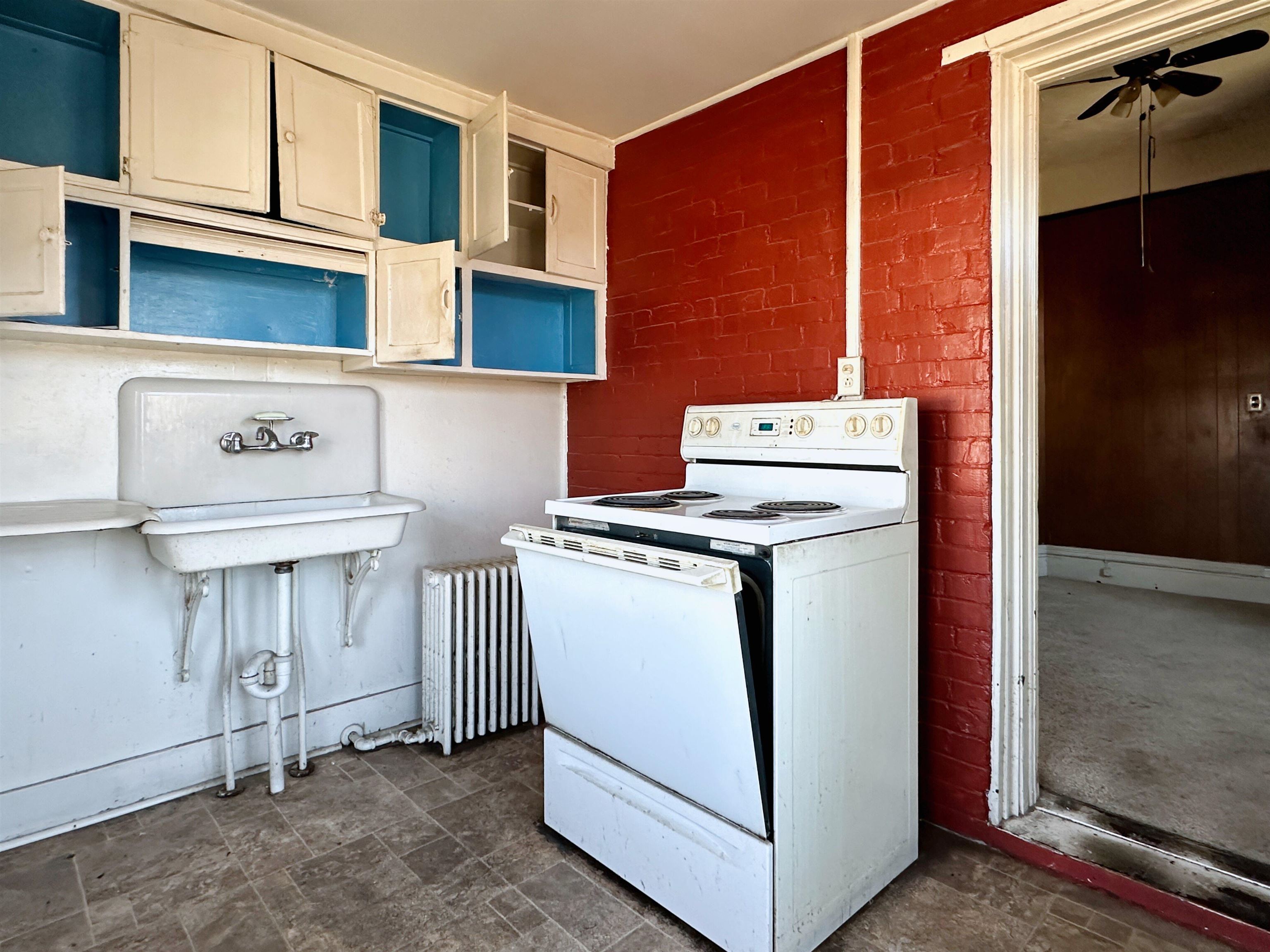 1120 Downey Street Radford VA 24141
