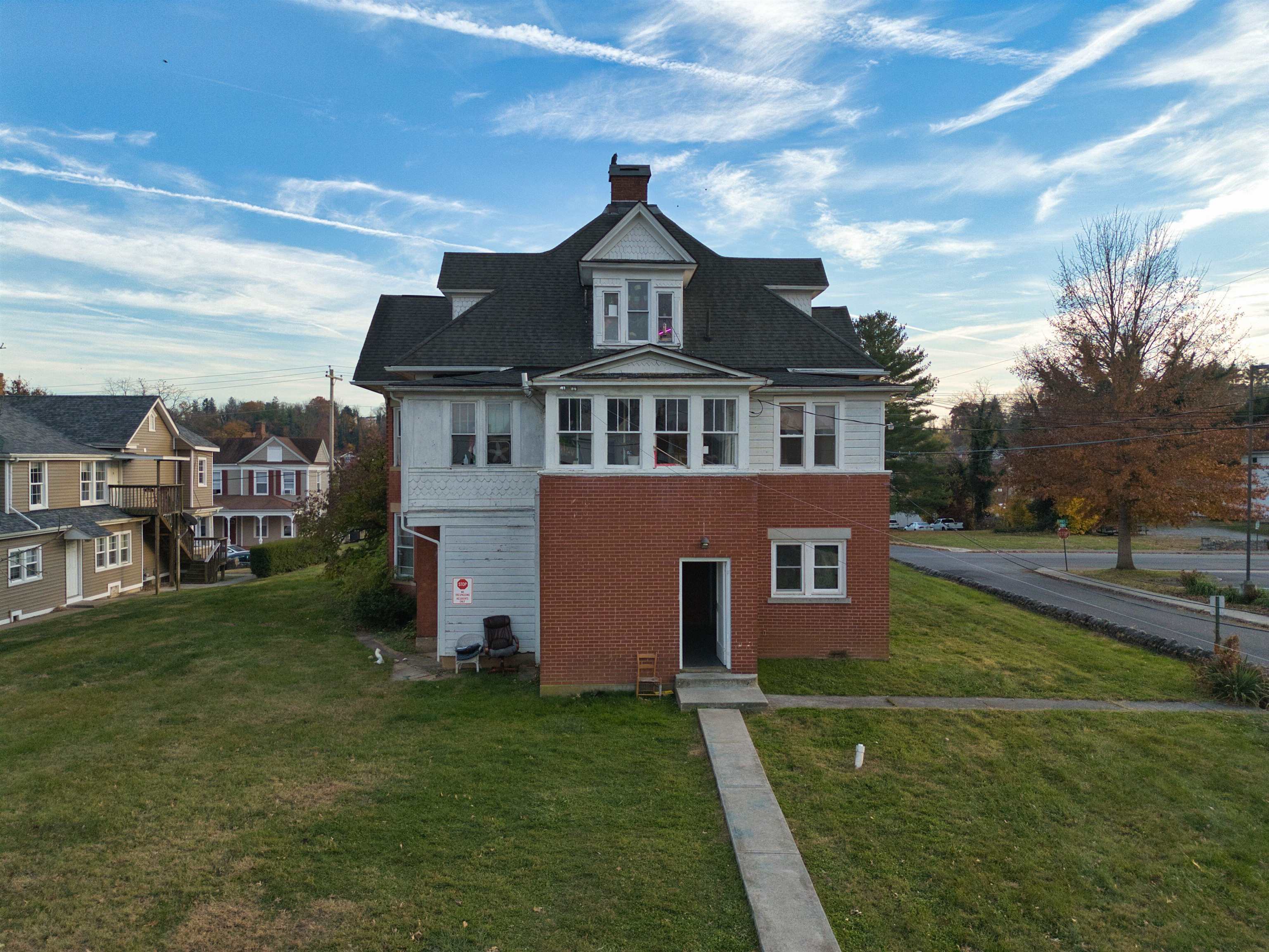 1120 Downey Street Radford VA 24141