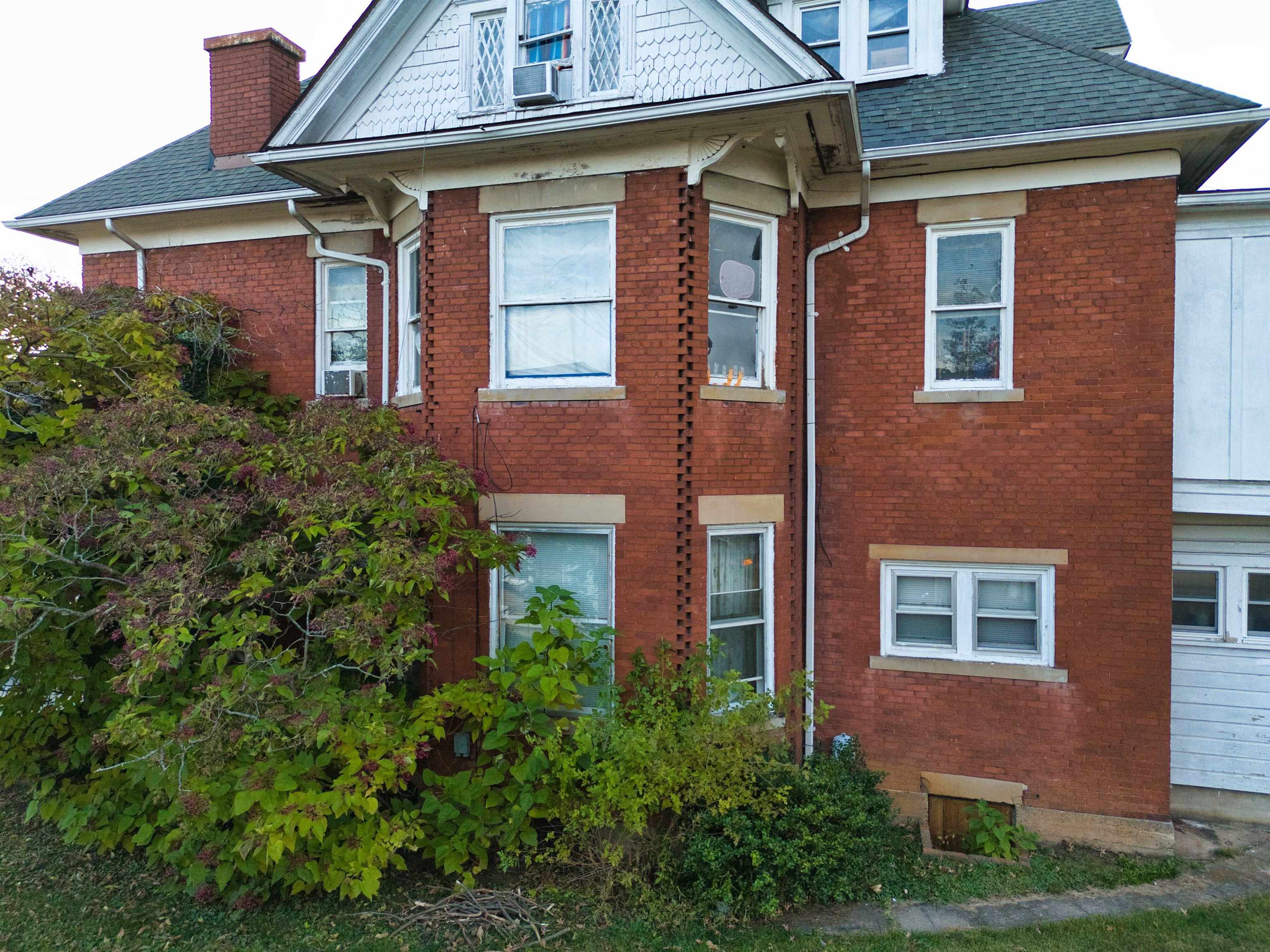 1120 Downey Street Radford VA 24141