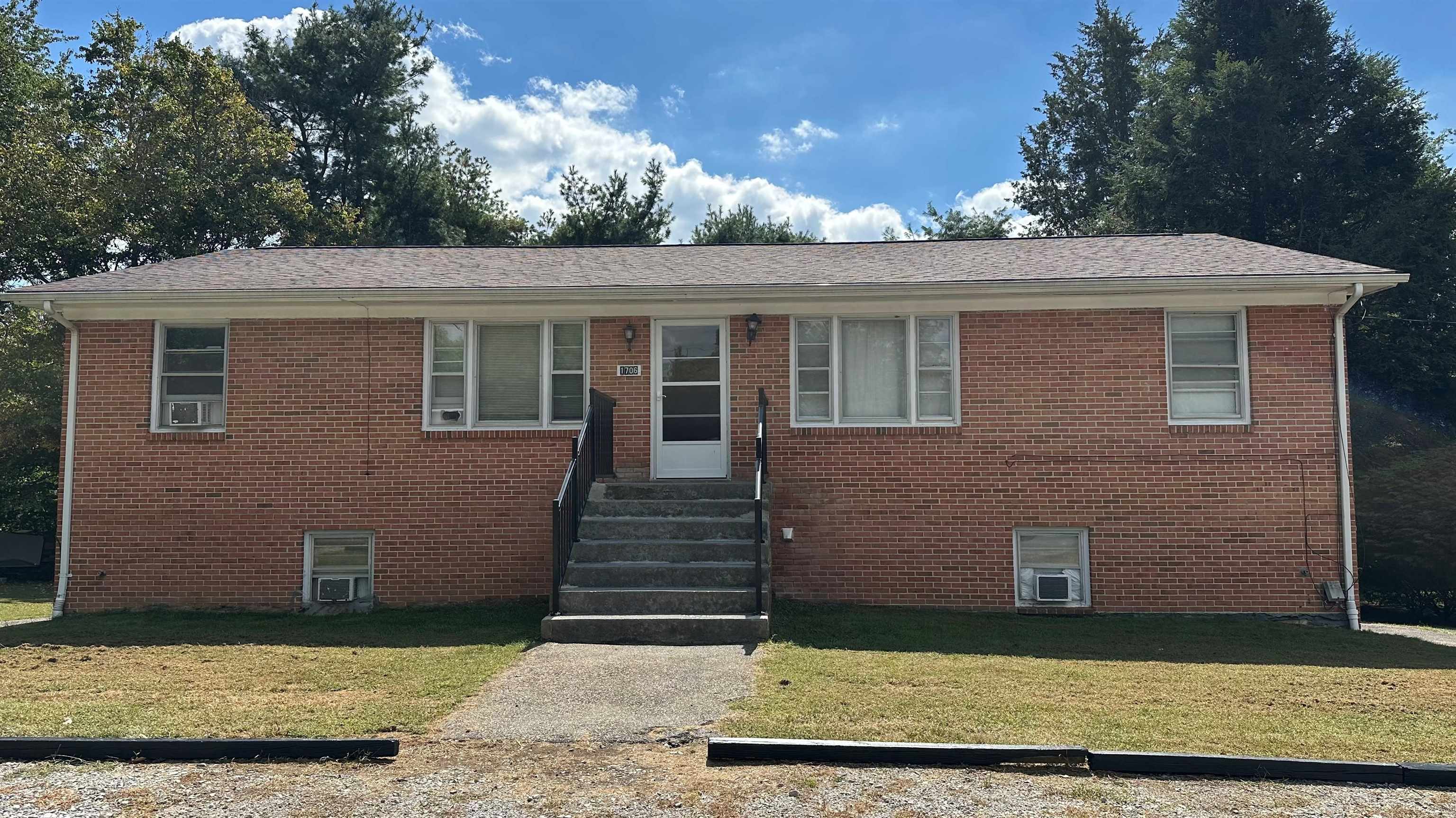 1706 Boxwood Drive Blacksburg VA 24060