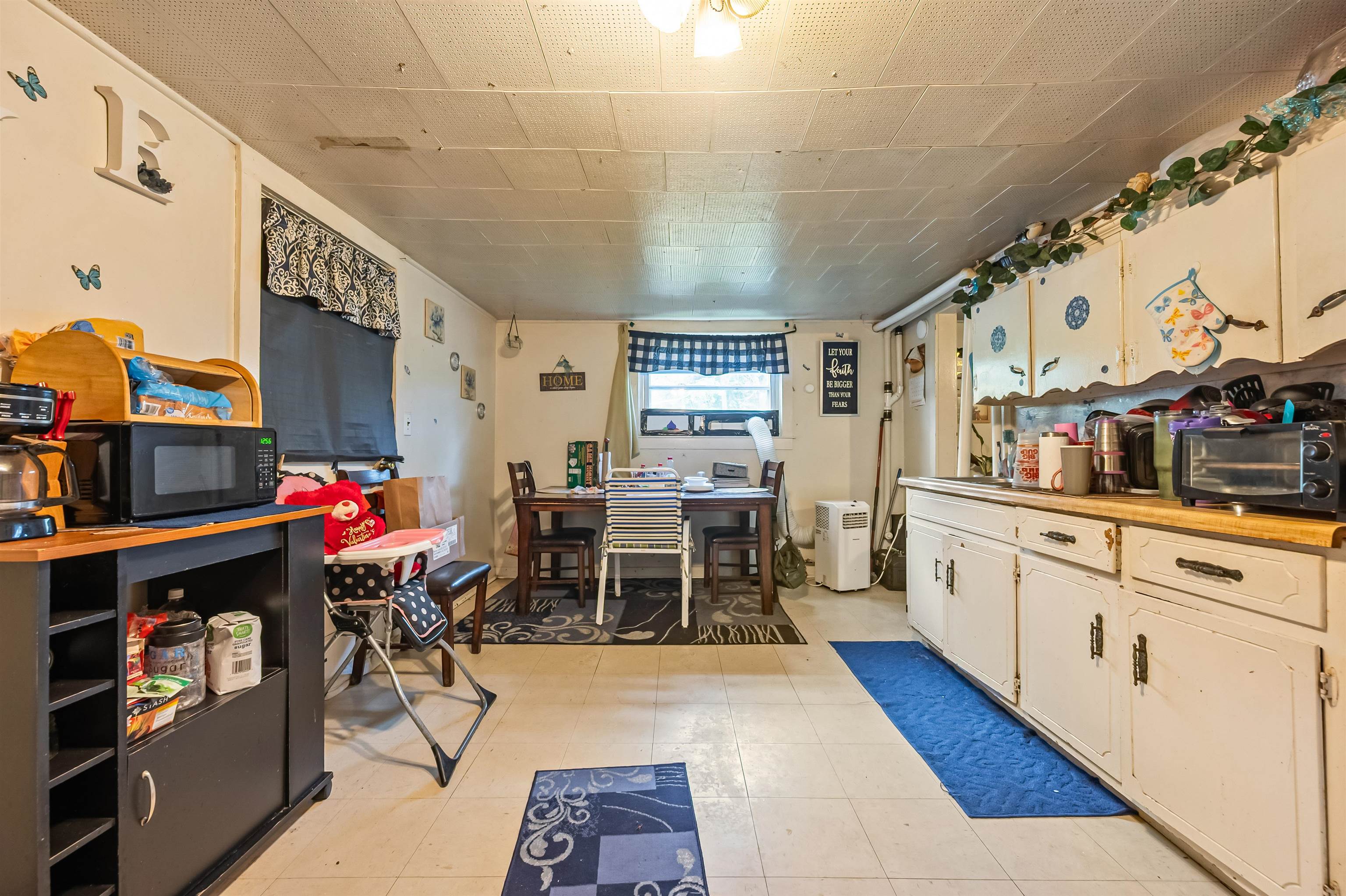 1003 W Stuart Drive Galax VA 24333