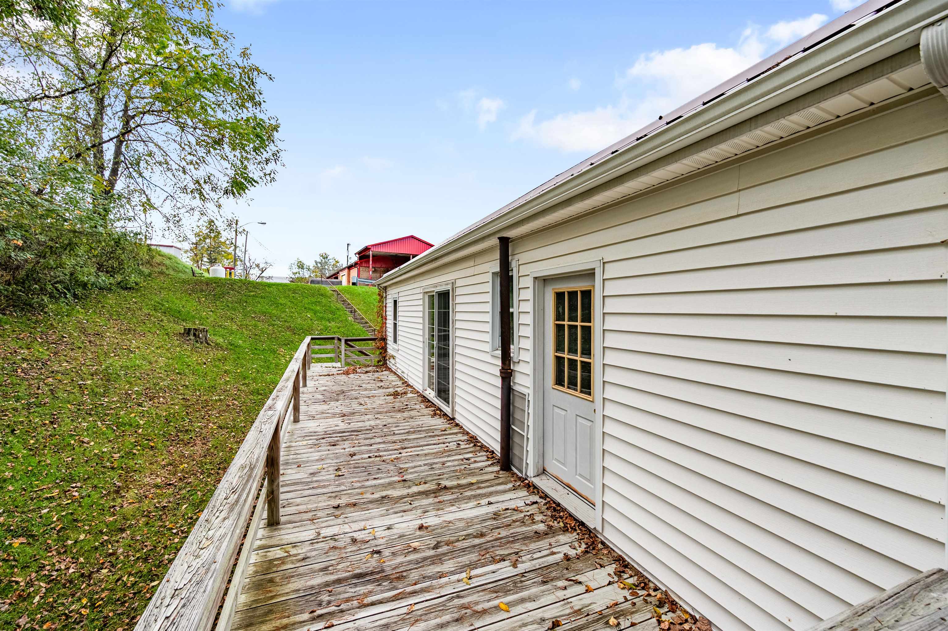 1003 W Stuart Drive Galax VA 24333