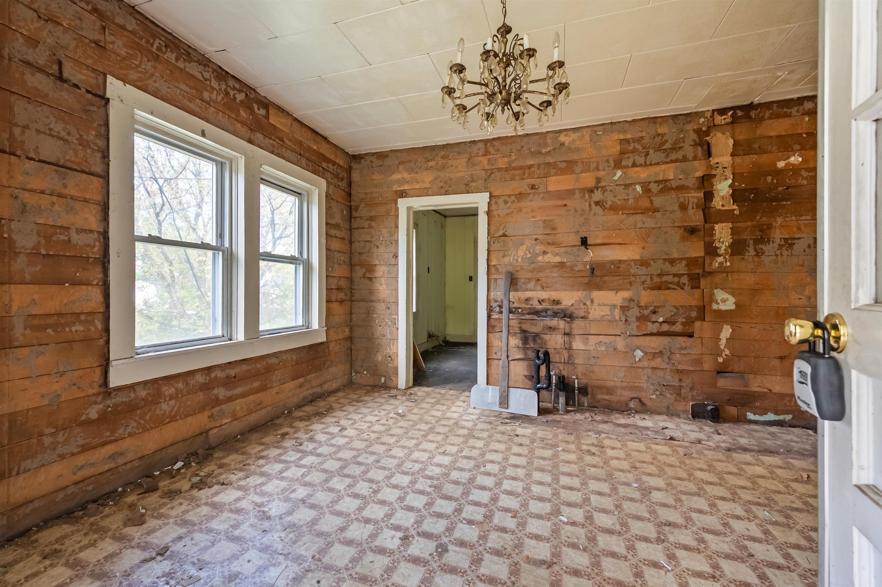 1003 W Stuart Drive Galax VA 24333