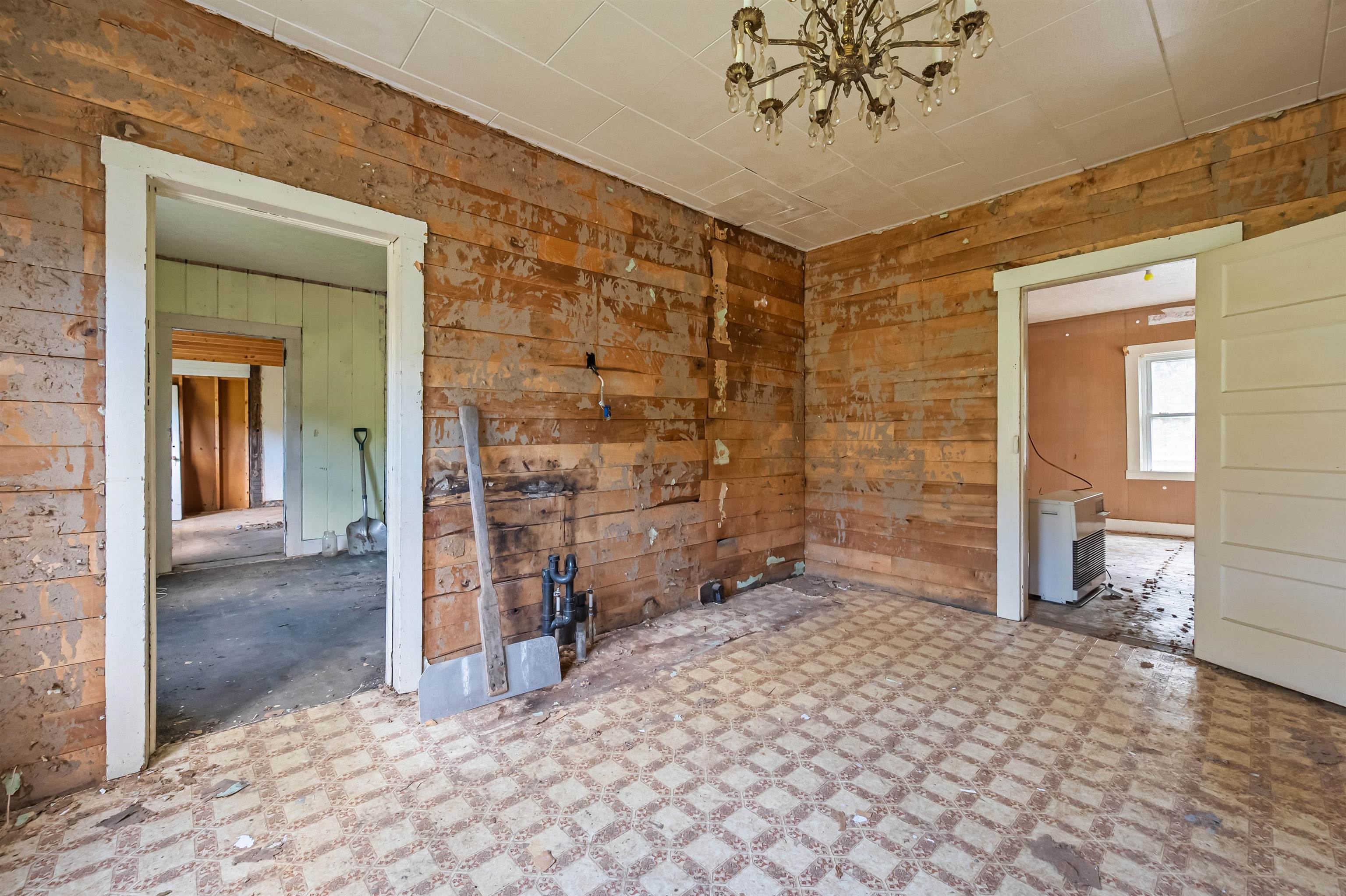 1003 W Stuart Drive Galax VA 24333