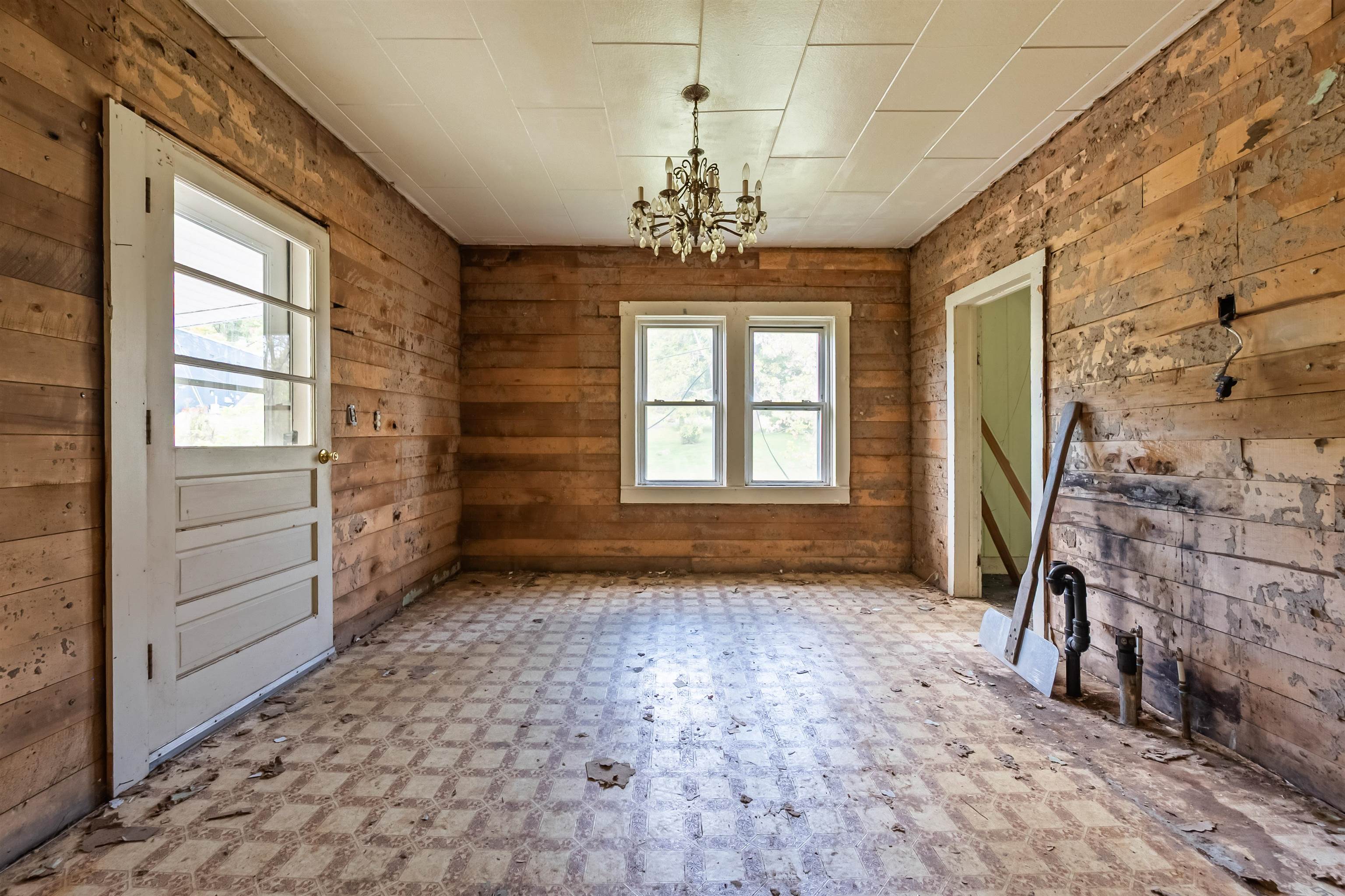 1003 W Stuart Drive Galax VA 24333