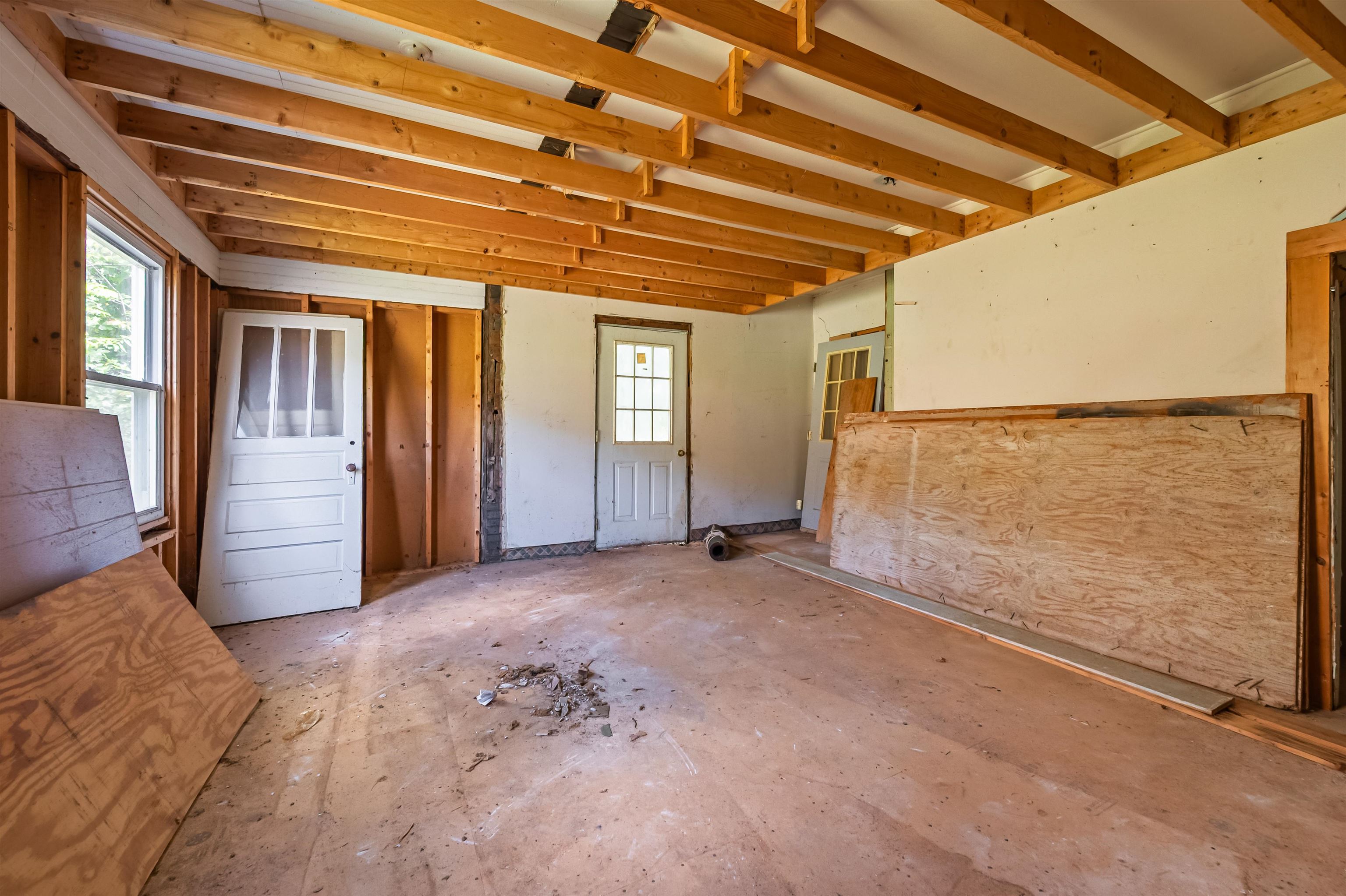 1003 W Stuart Drive Galax VA 24333