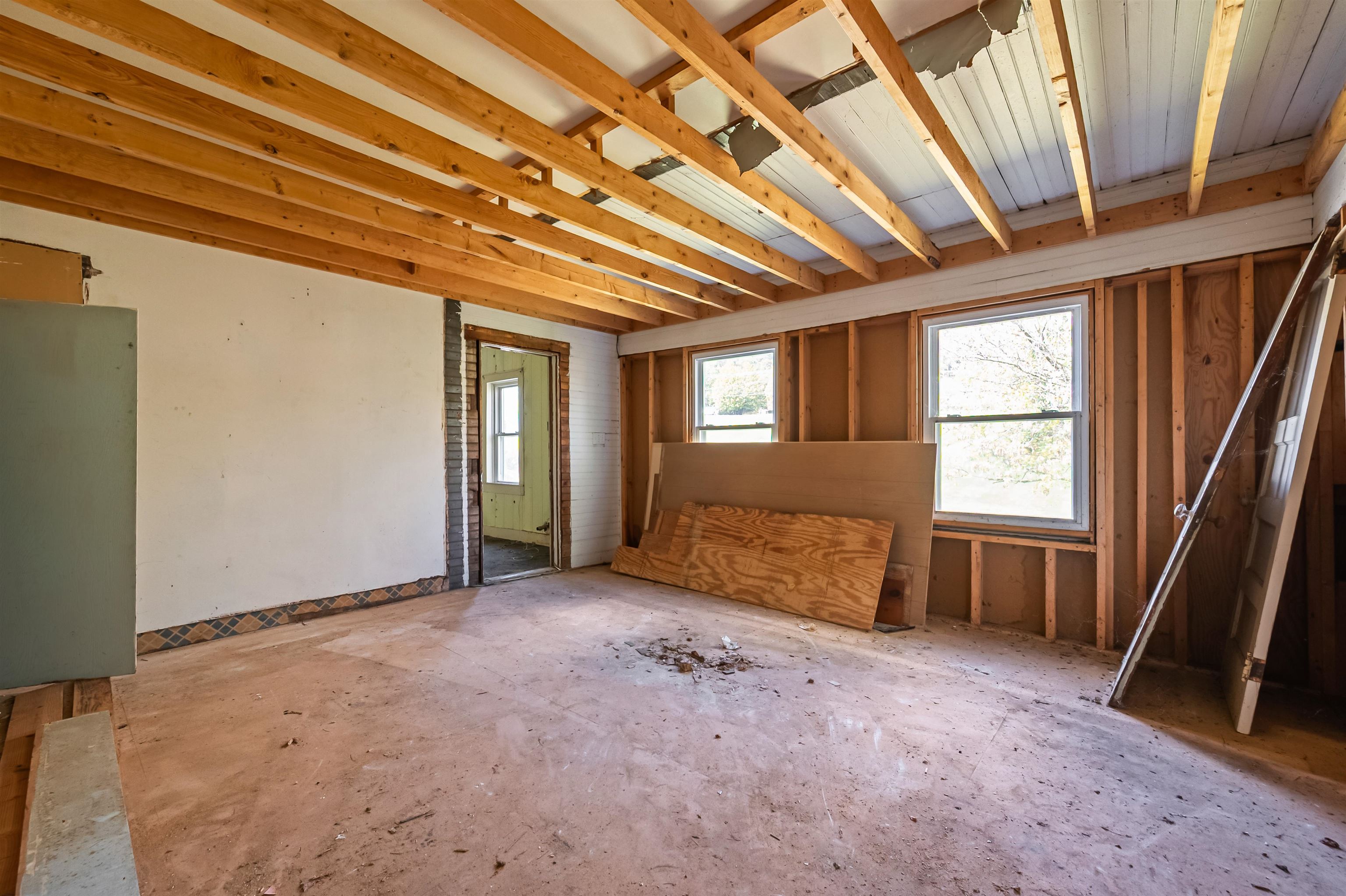 1003 W Stuart Drive Galax VA 24333