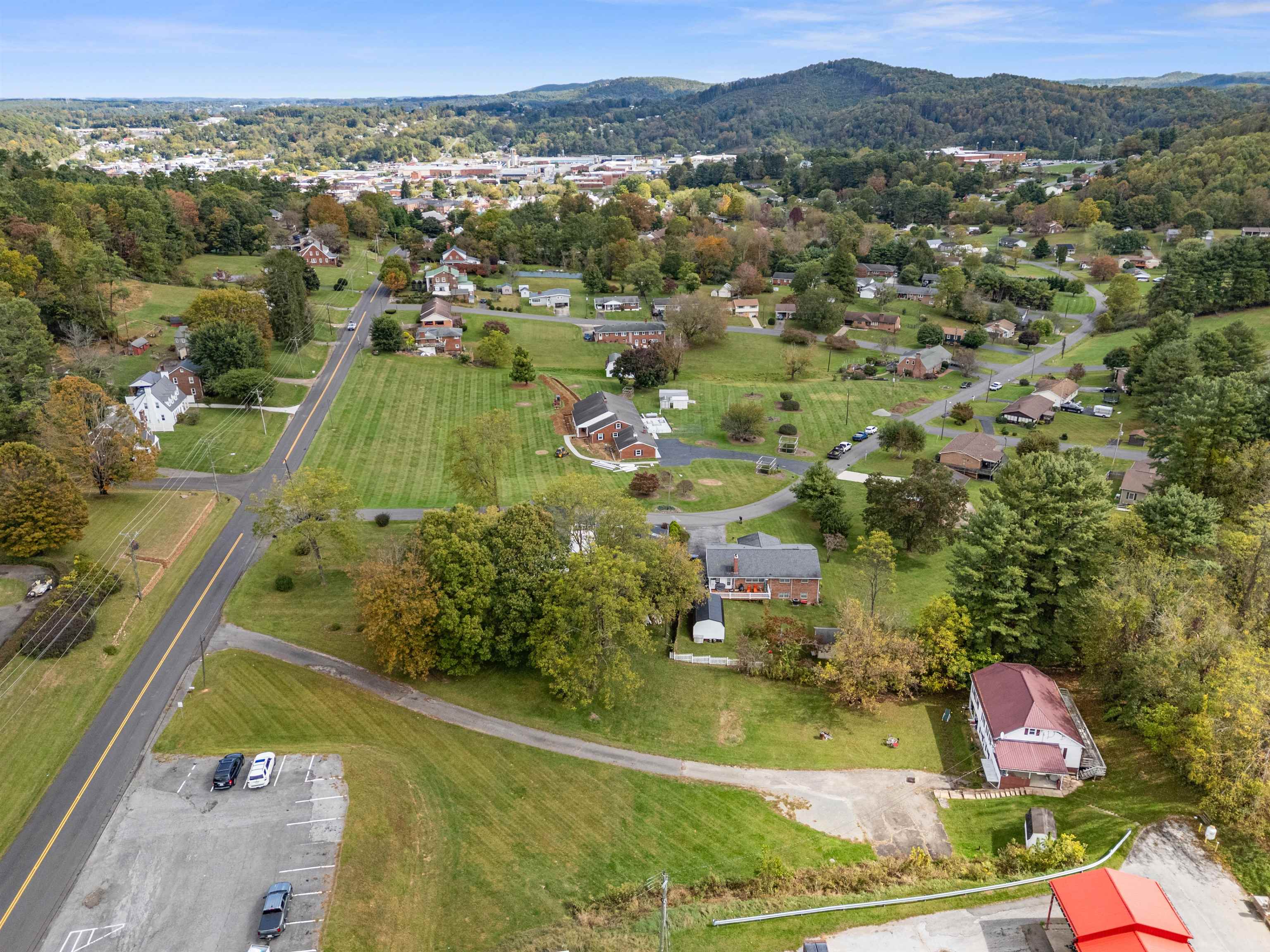 1003 W Stuart Drive Galax VA 24333