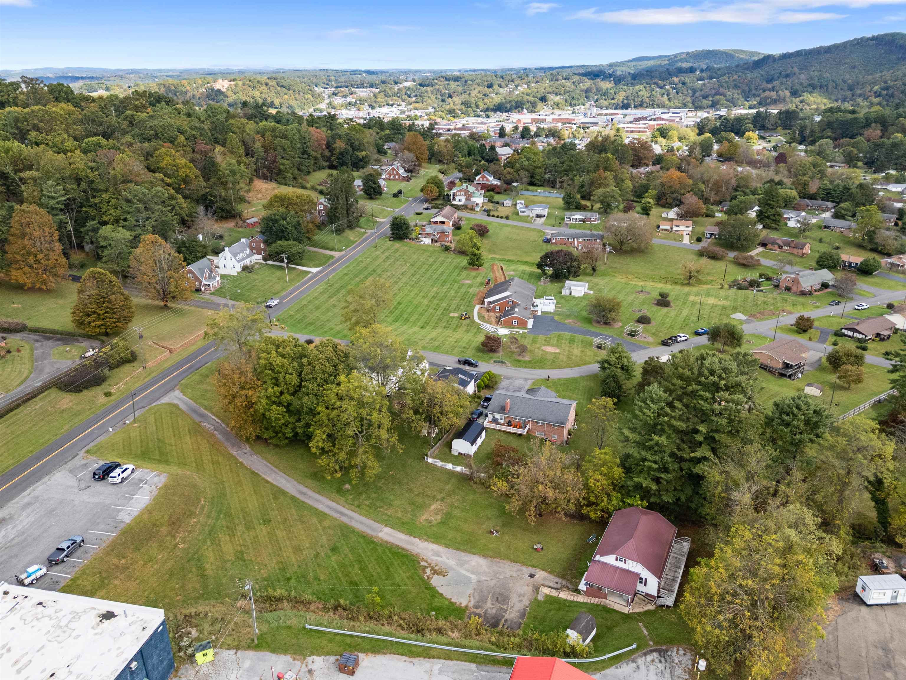 1003 W Stuart Drive Galax VA 24333