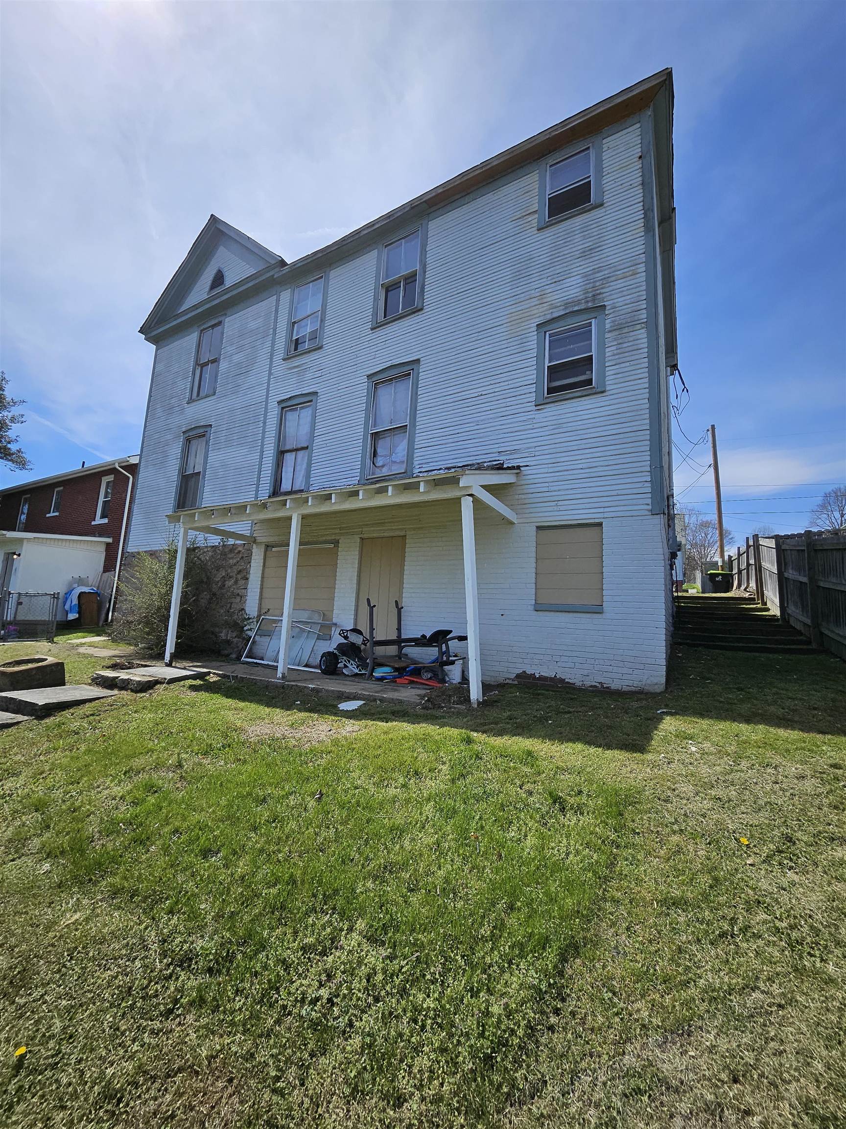 211 Lagrange Street Pulaski VA 24301