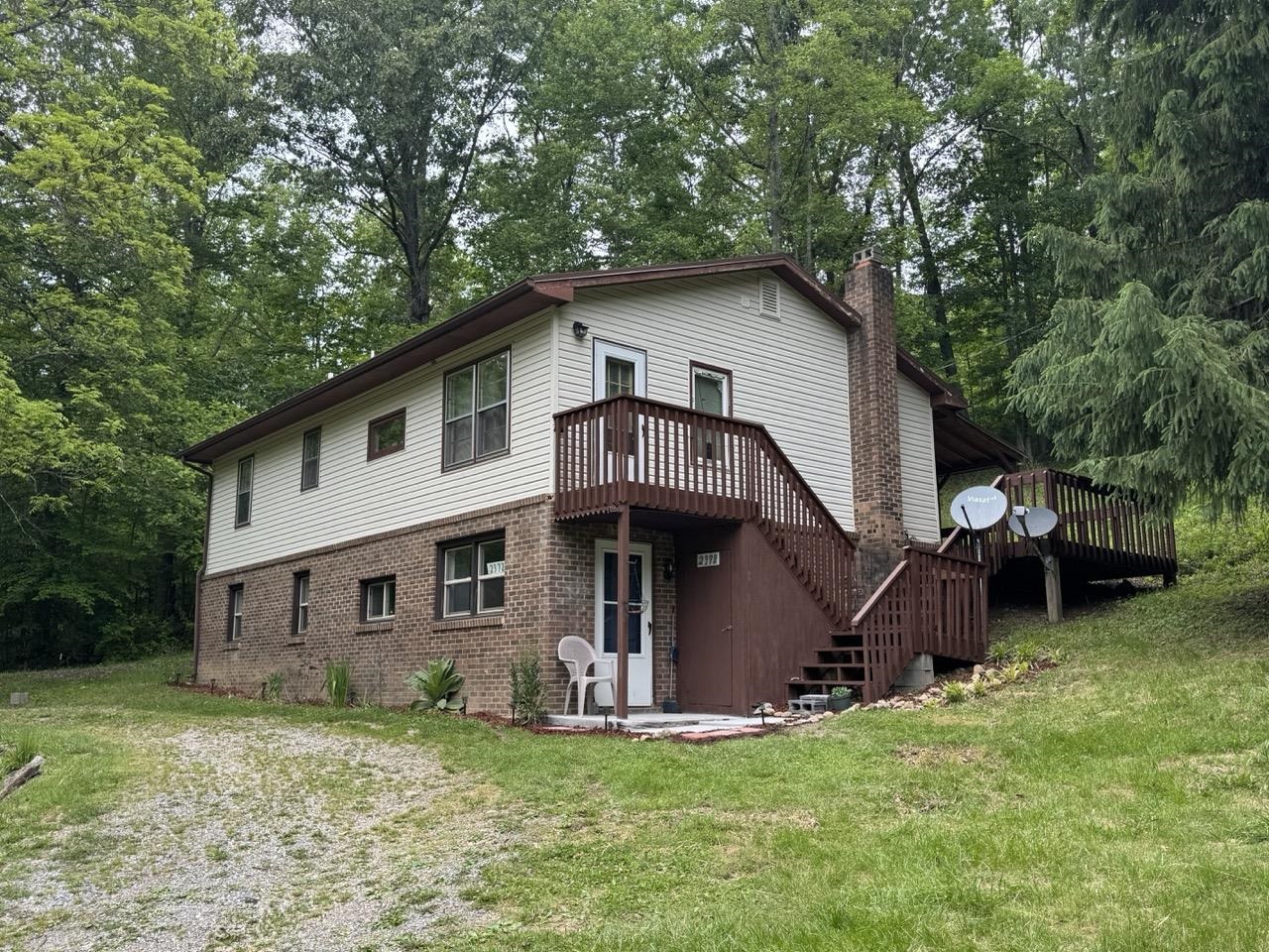 2372 Mash Run Road Blacksburg VA 24060