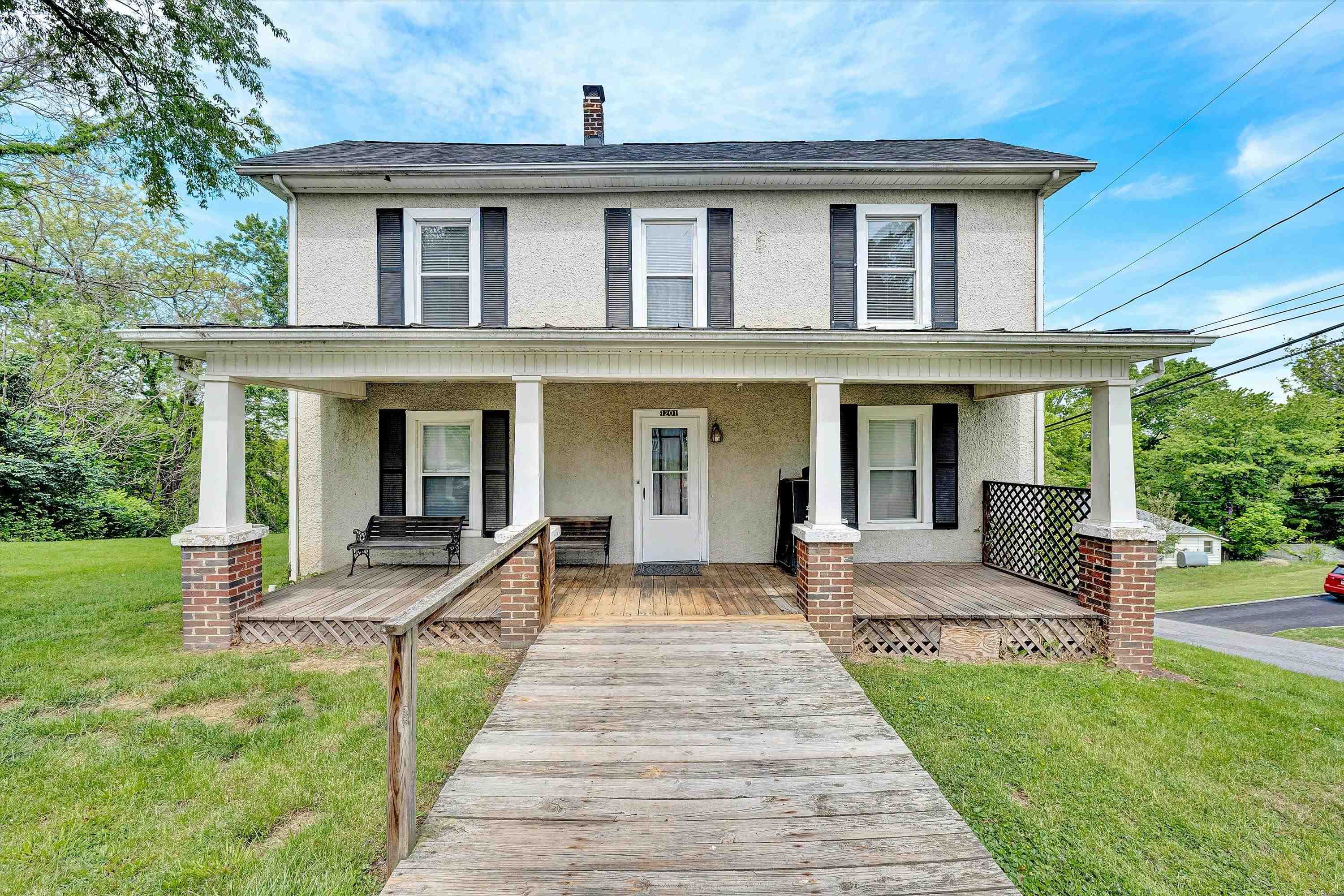 1201 4th Street Radford VA 24141