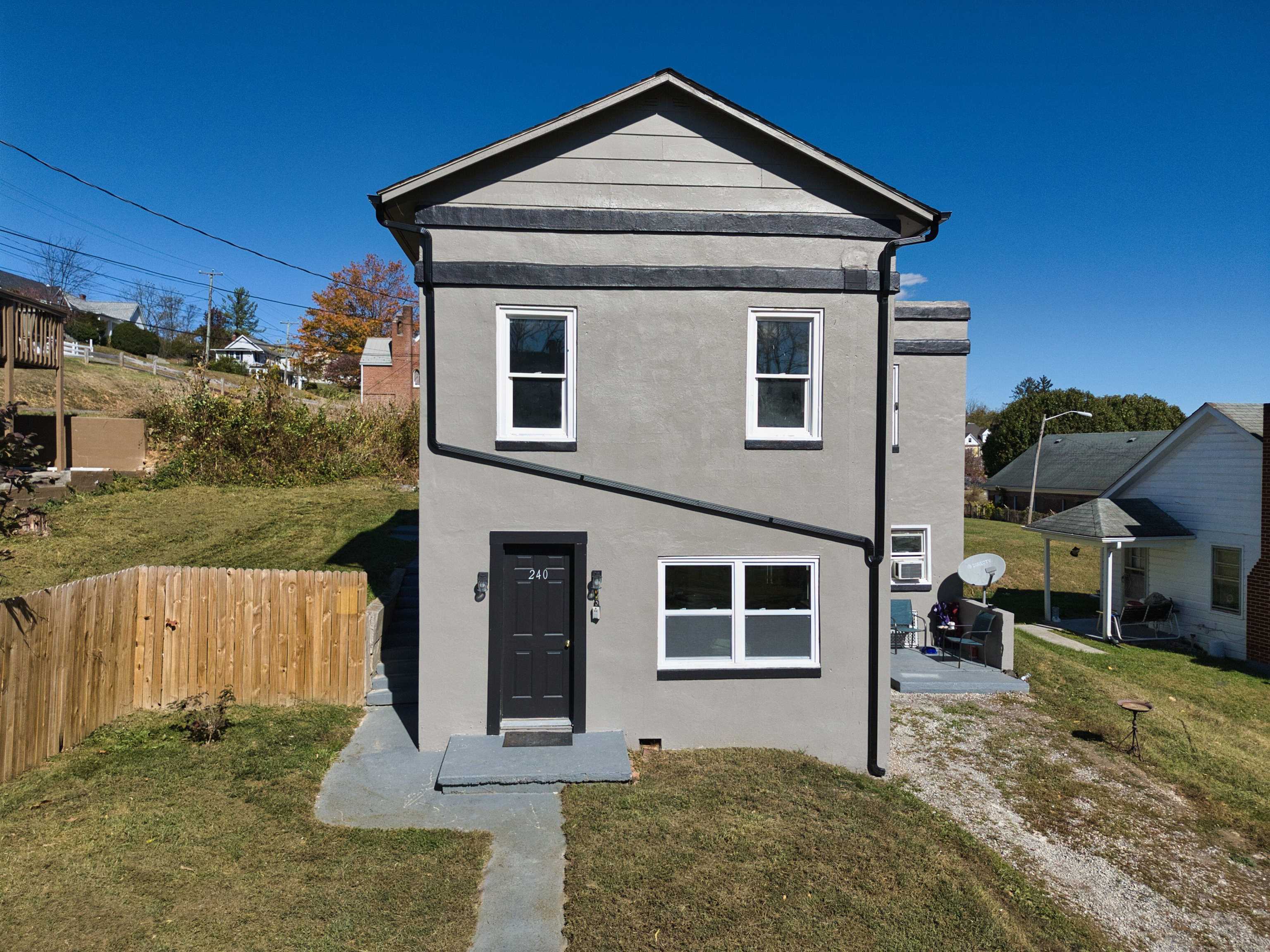 238 Third Street NW Pulaski VA 24301