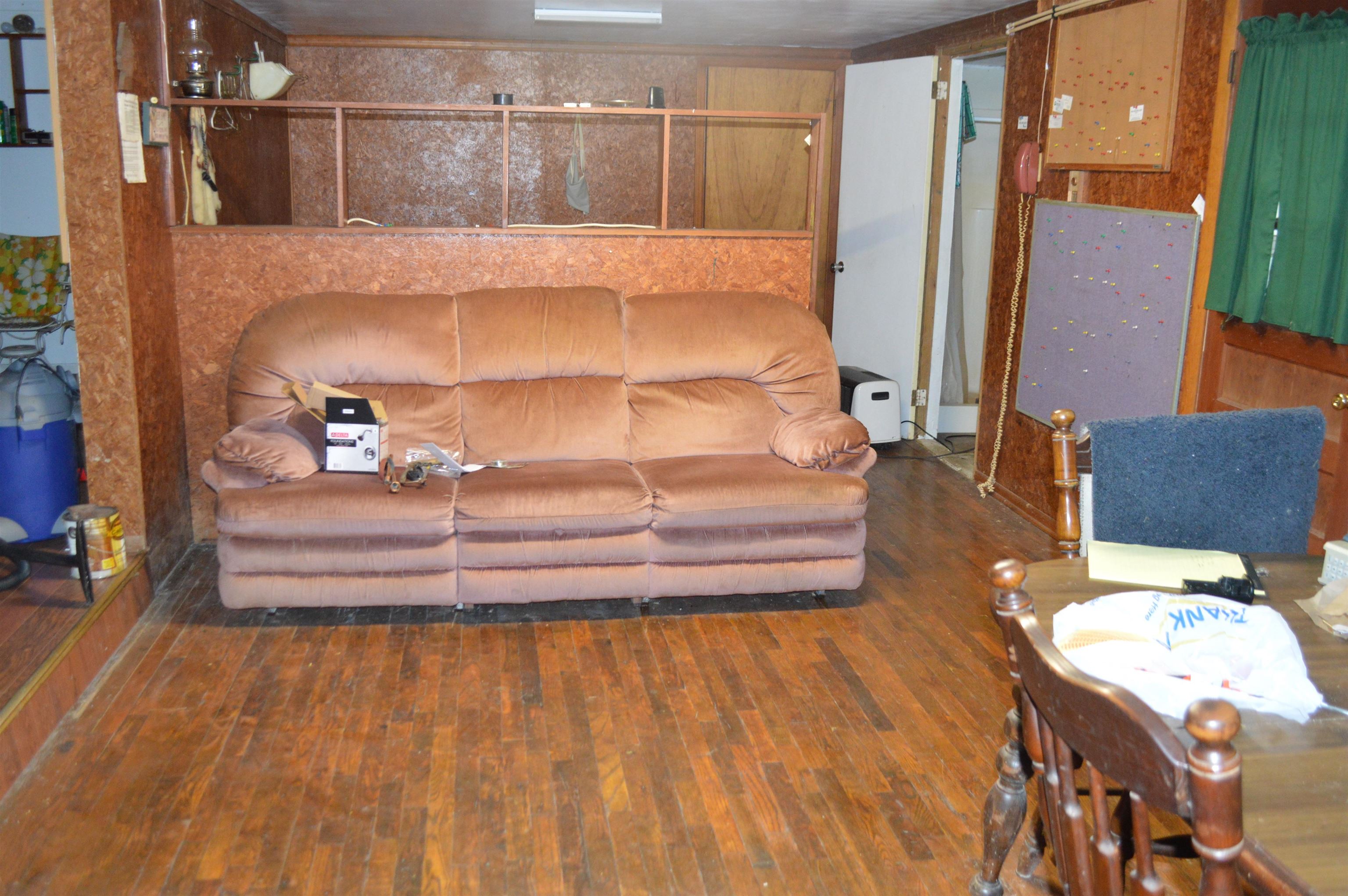 4140 Peacefull Valley Road New Castle VA 24127