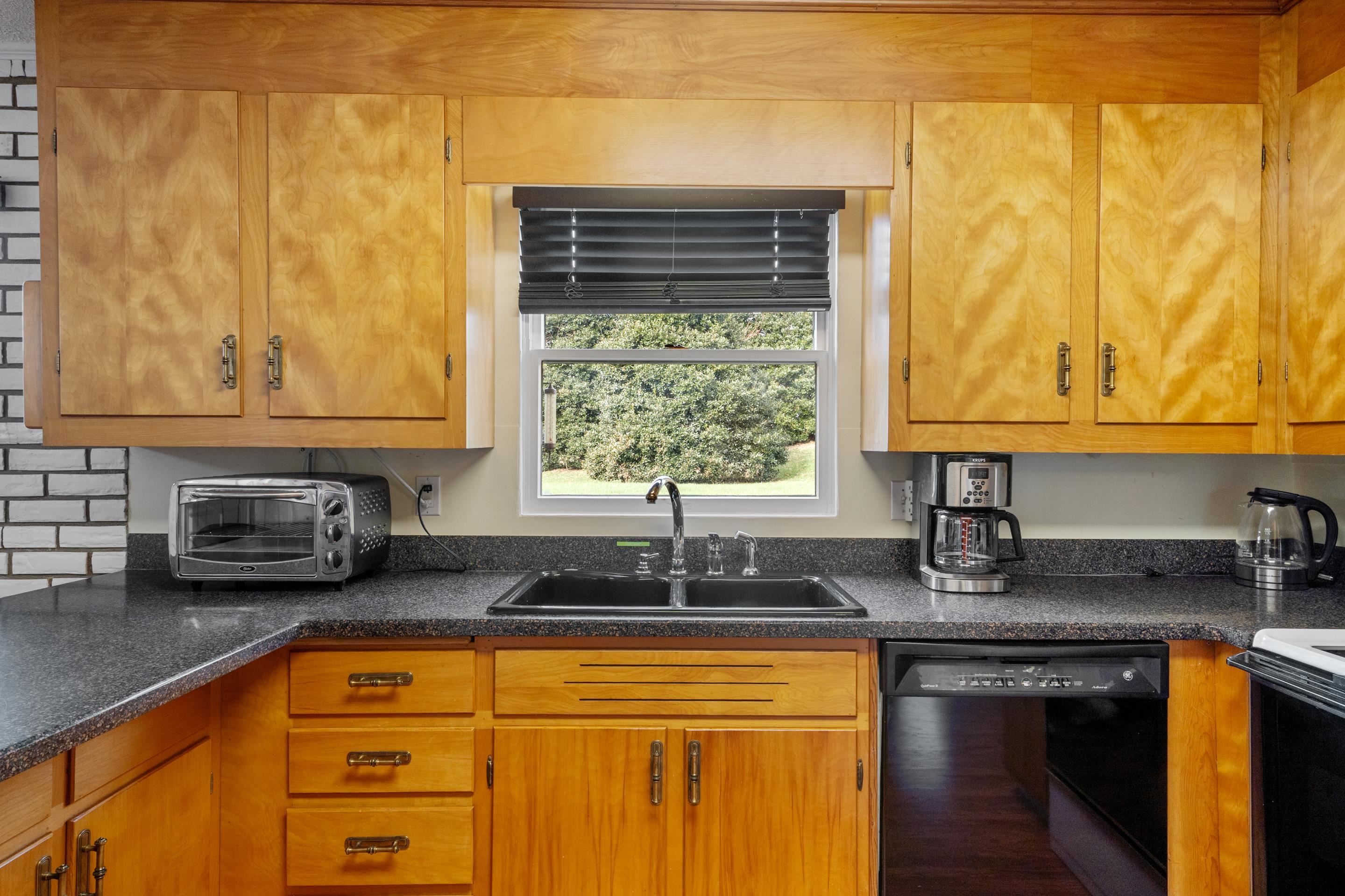 135 Jade Drive Radford VA 24141