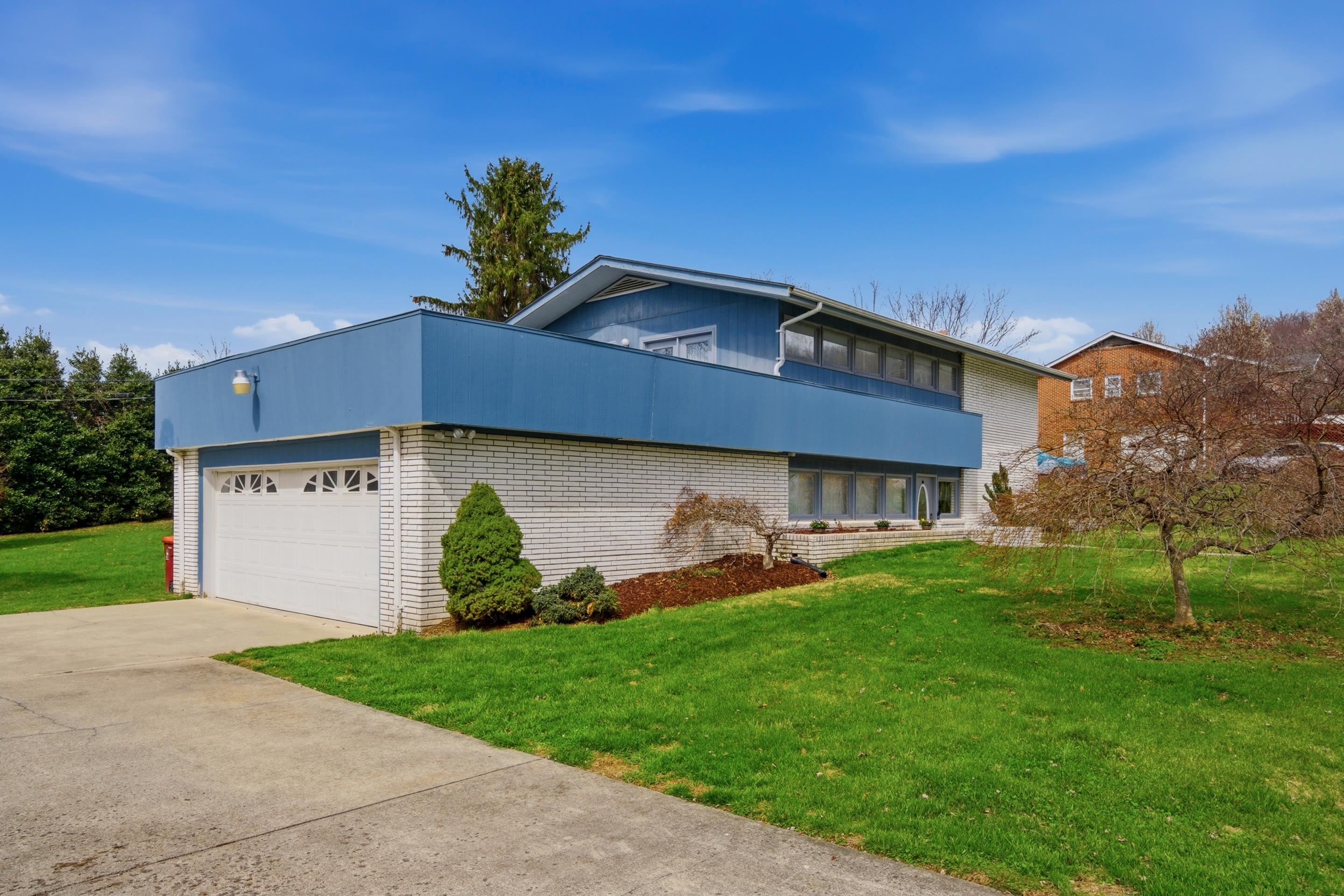 135 Jade Drive Radford VA 24141