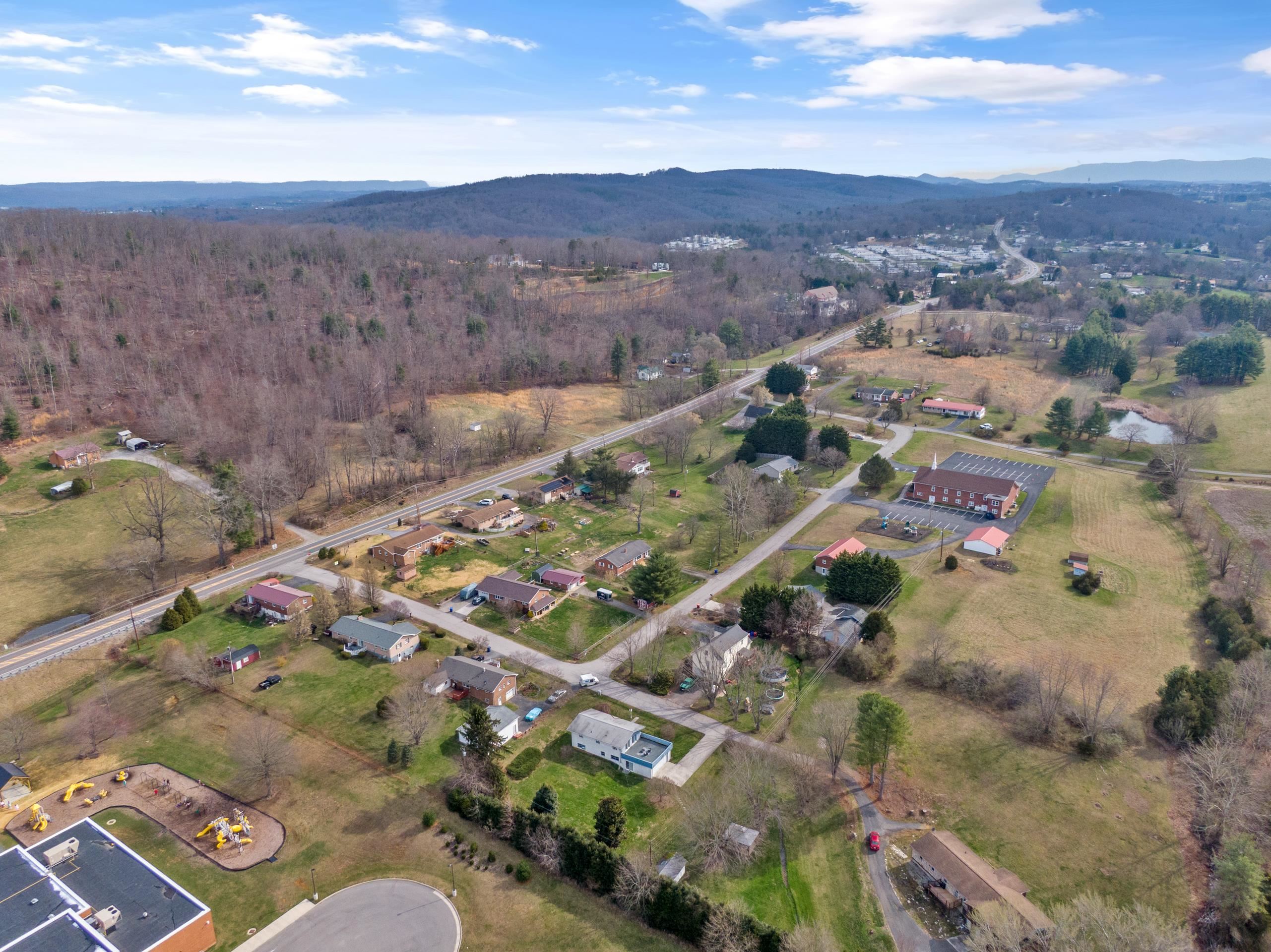 135 Jade Drive Radford VA 24141