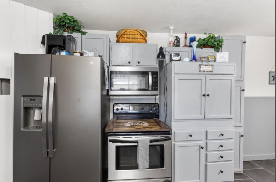 707 Gardner Road Barren Springs VA 24313