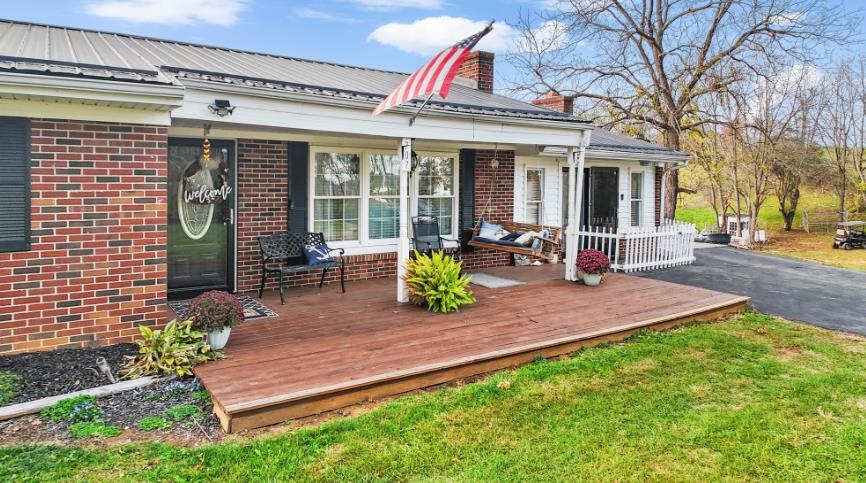 707 Gardner Road Barren Springs VA 24313