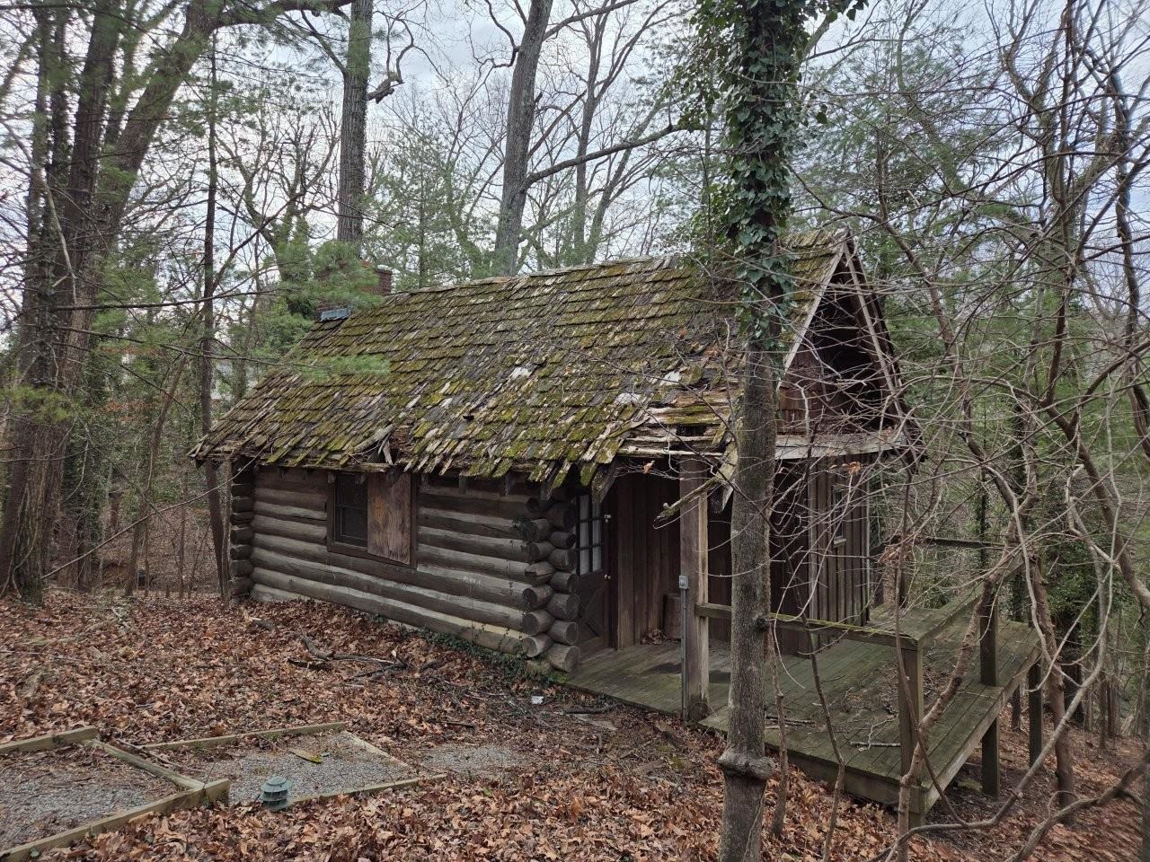 934 Commander Drive Roanoke VA 24019