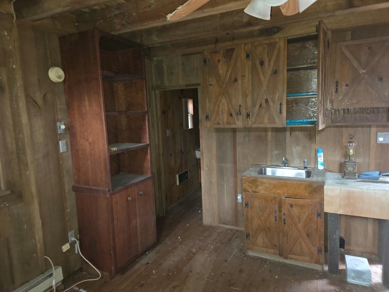 934 Commander Drive Roanoke VA 24019