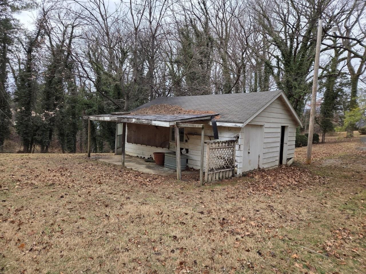 934 Commander Drive Roanoke VA 24019