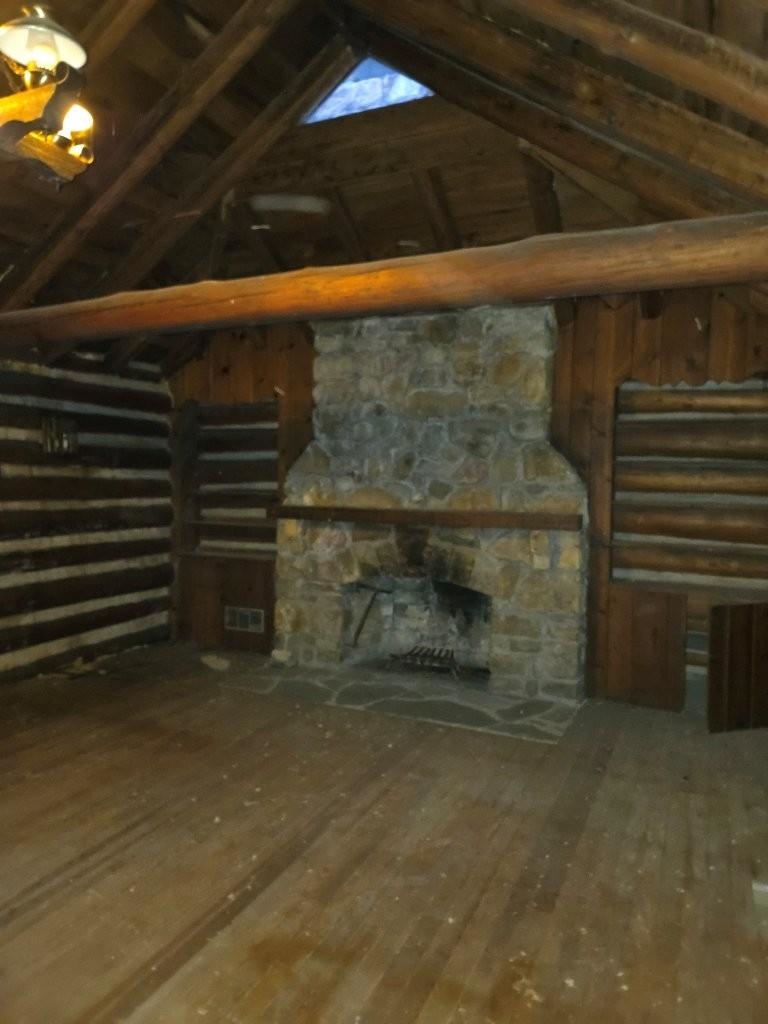 934 Commander Drive Roanoke VA 24019