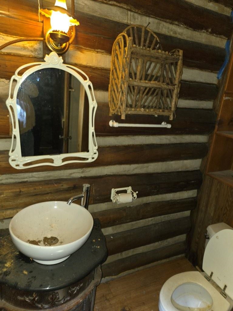 934 Commander Drive Roanoke VA 24019