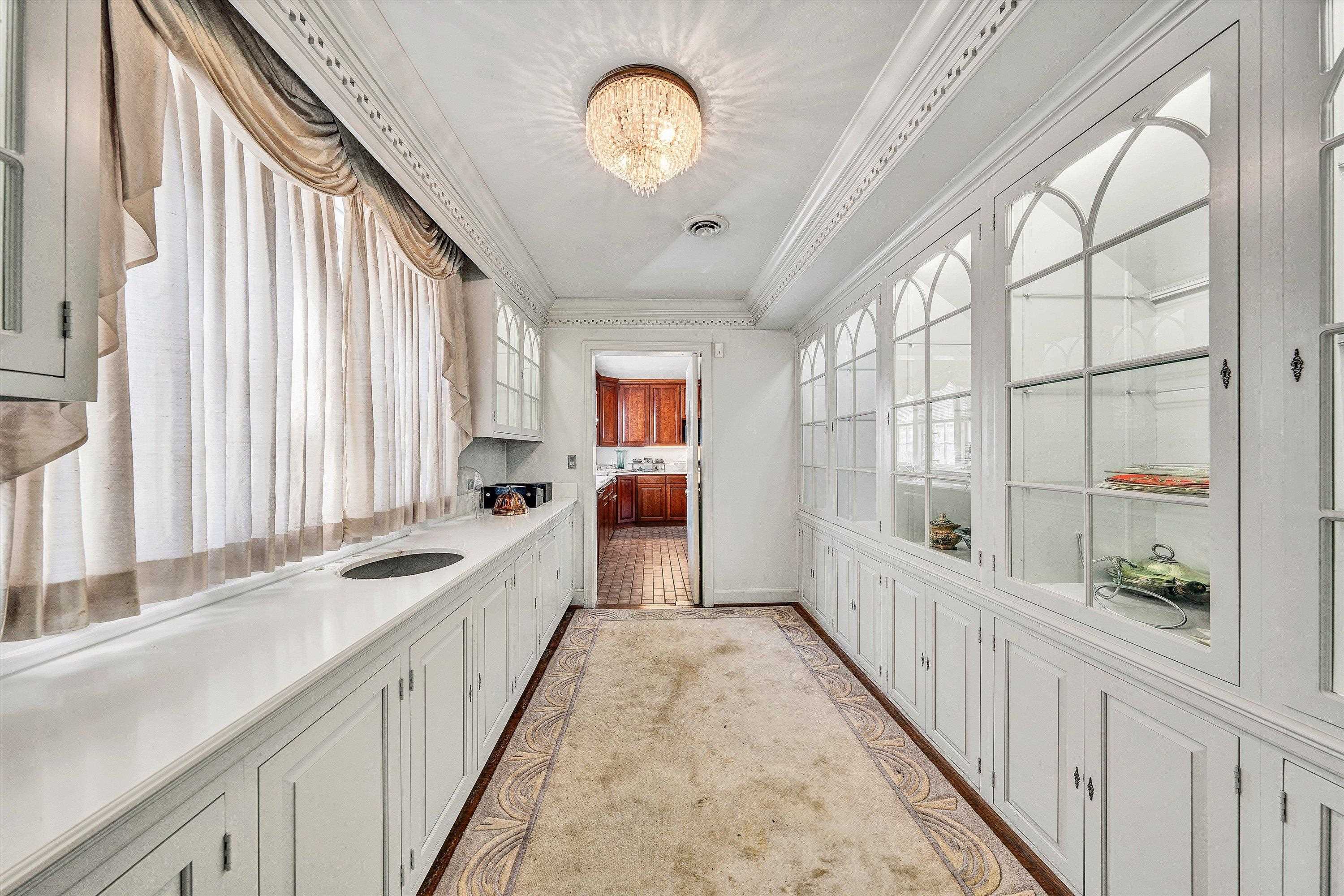 934 Commander Drive Roanoke VA 24019