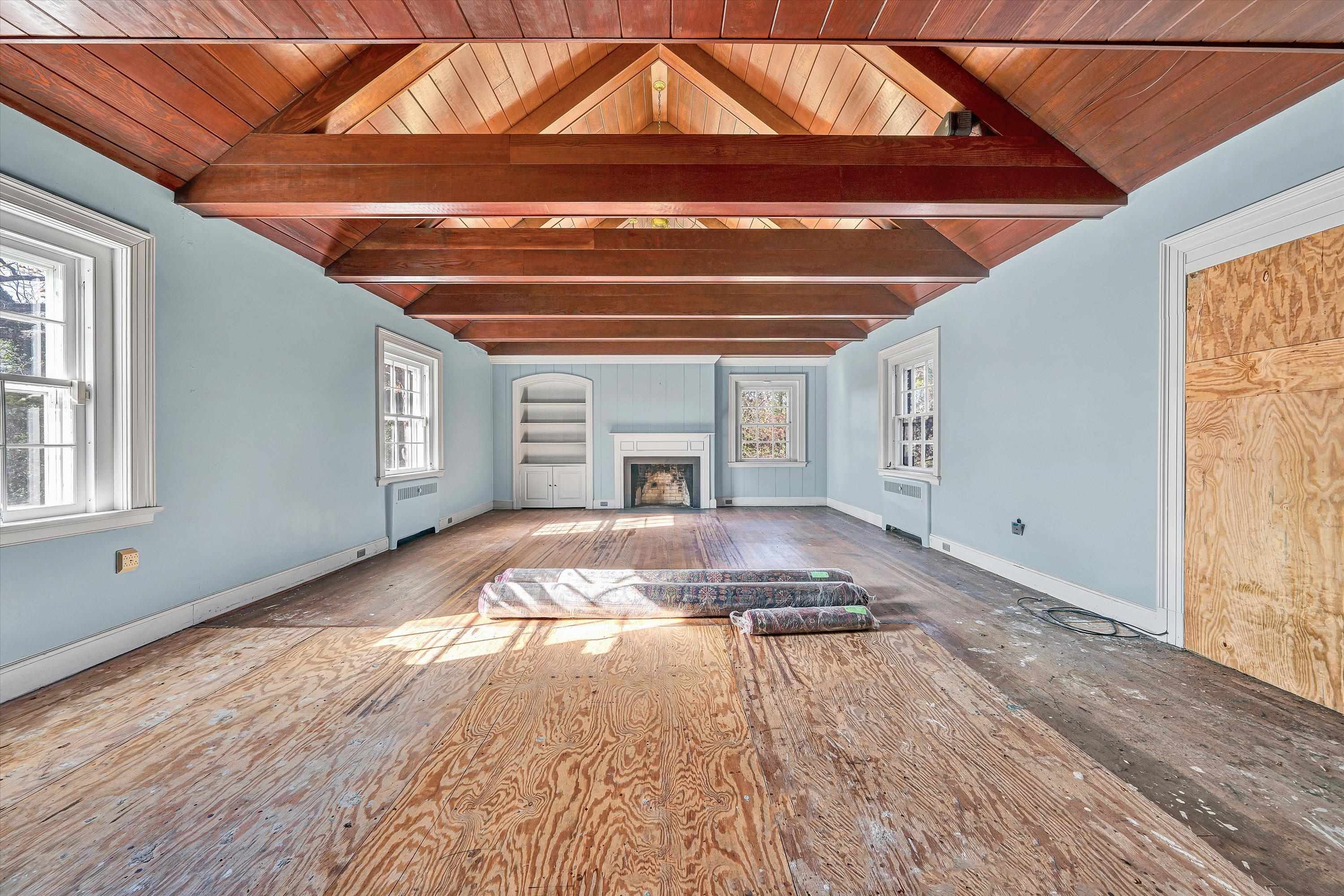 934 Commander Drive Roanoke VA 24019