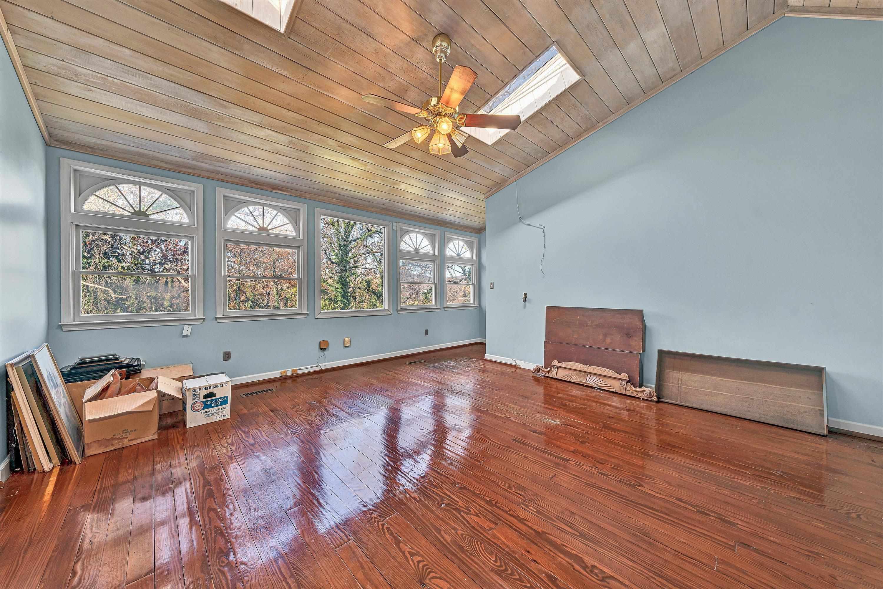 934 Commander Drive Roanoke VA 24019