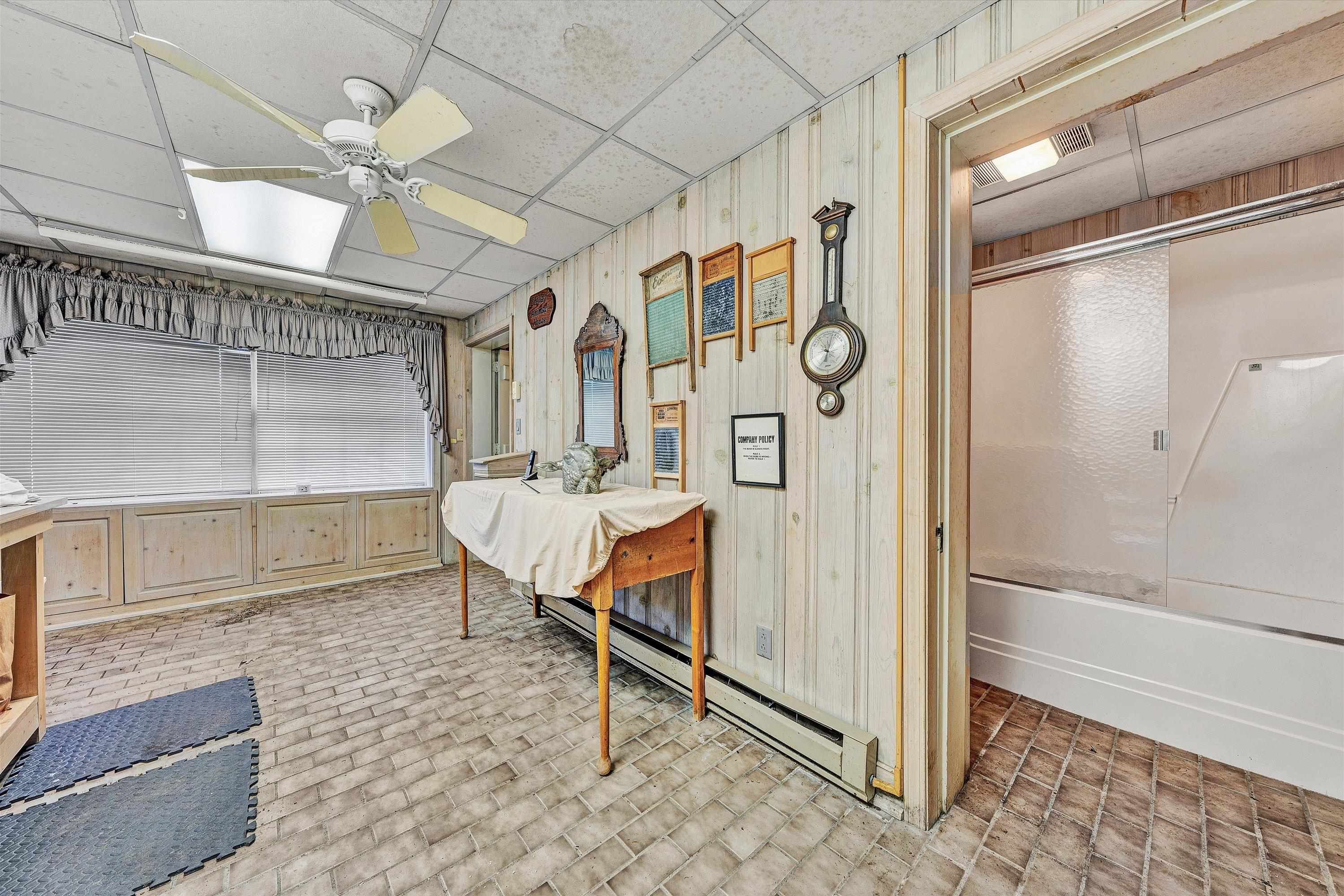 934 Commander Drive Roanoke VA 24019